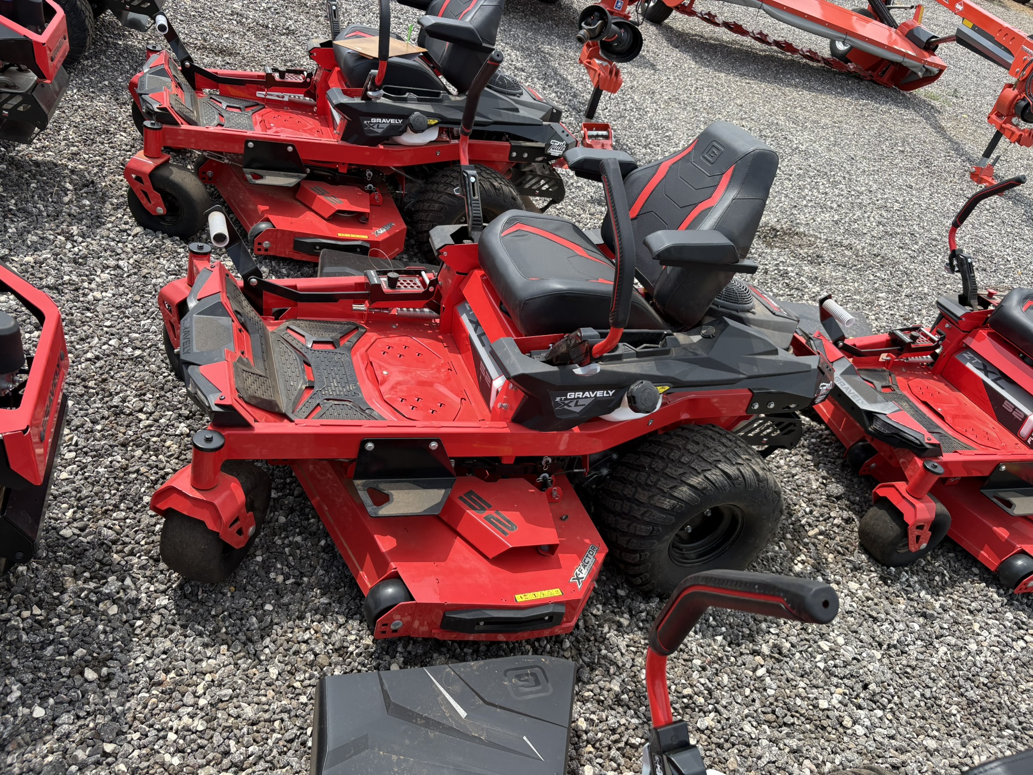 2024 Gravely ZT XL® 52" 918015 - Photo 3