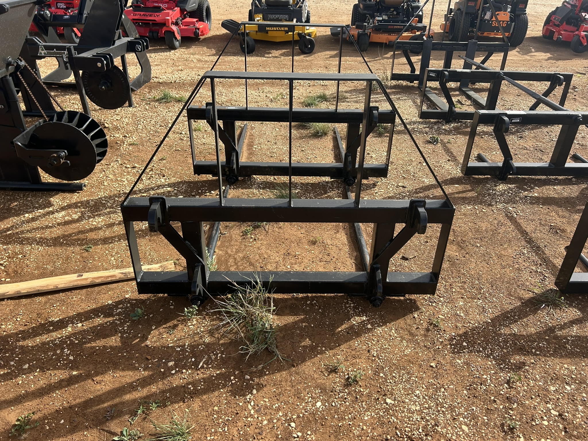 2025 Armstrong Ag Quick Attach Front Bale Forks- EURO RB4500EURO - Photo 5