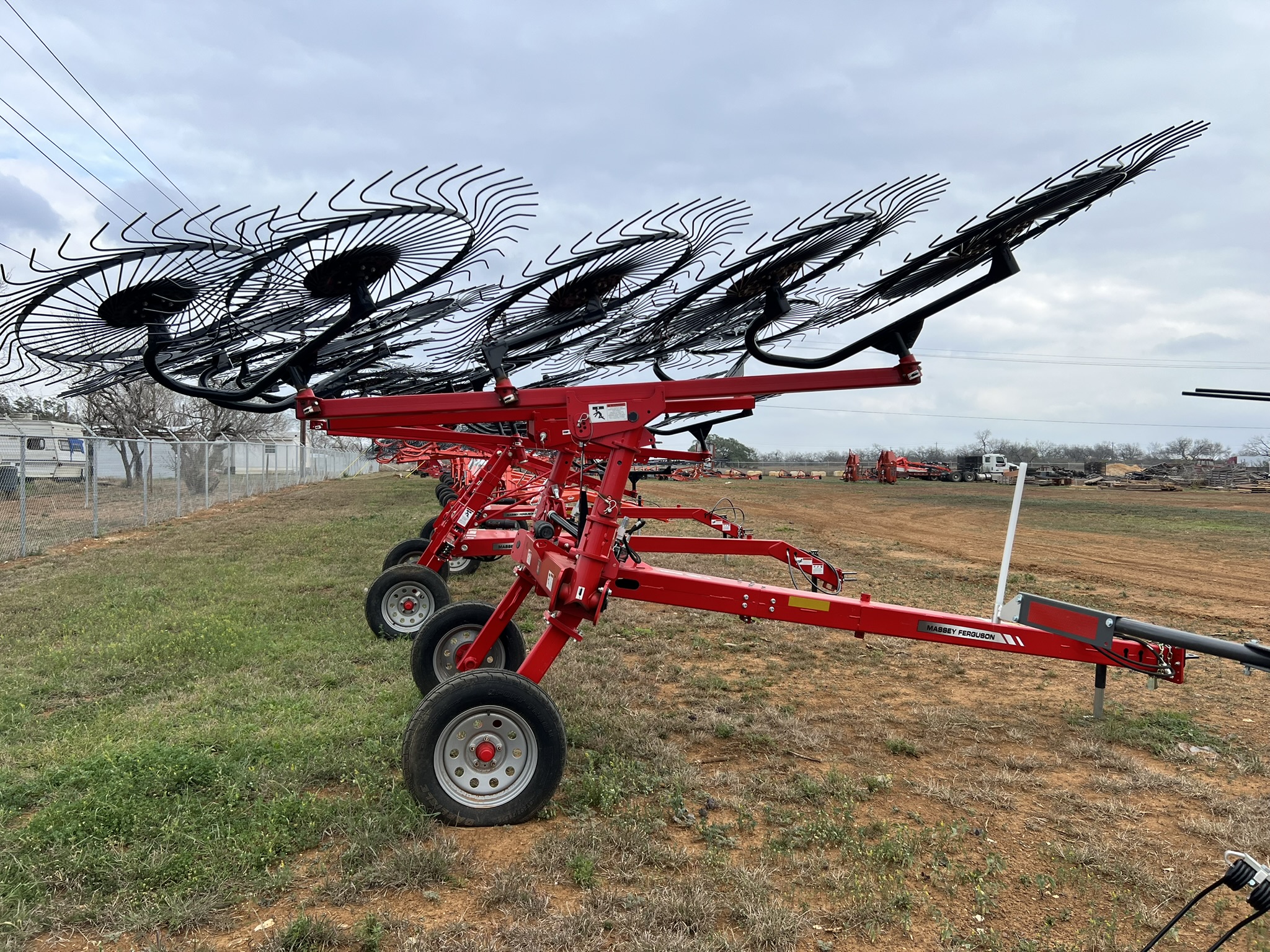 2024 Massey Ferguson RK.2110V Wheel Rakes - Photo 7