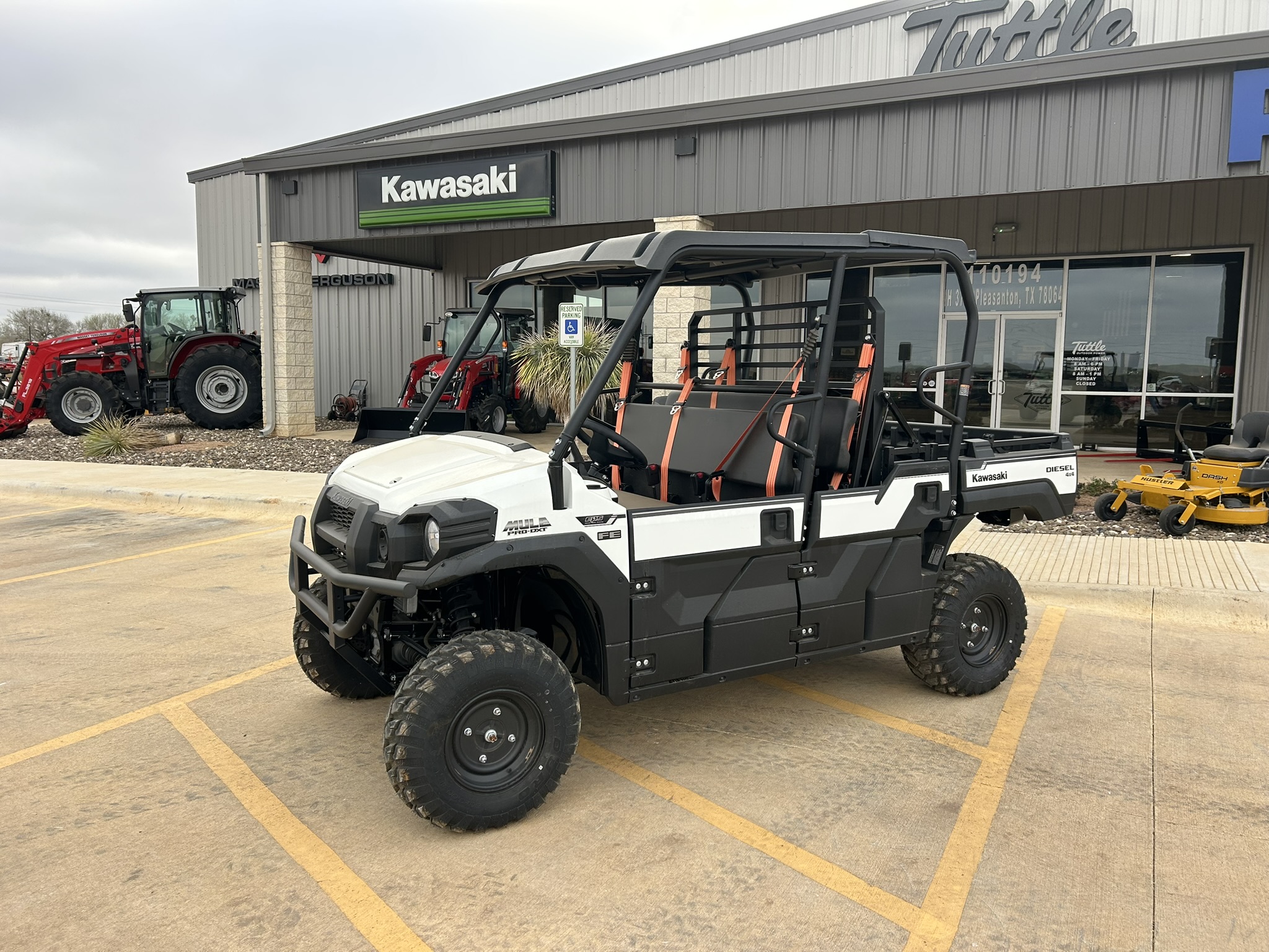 2025 Kawasaki Mule™ PRO-DXT™ FE EPS - Photo 2