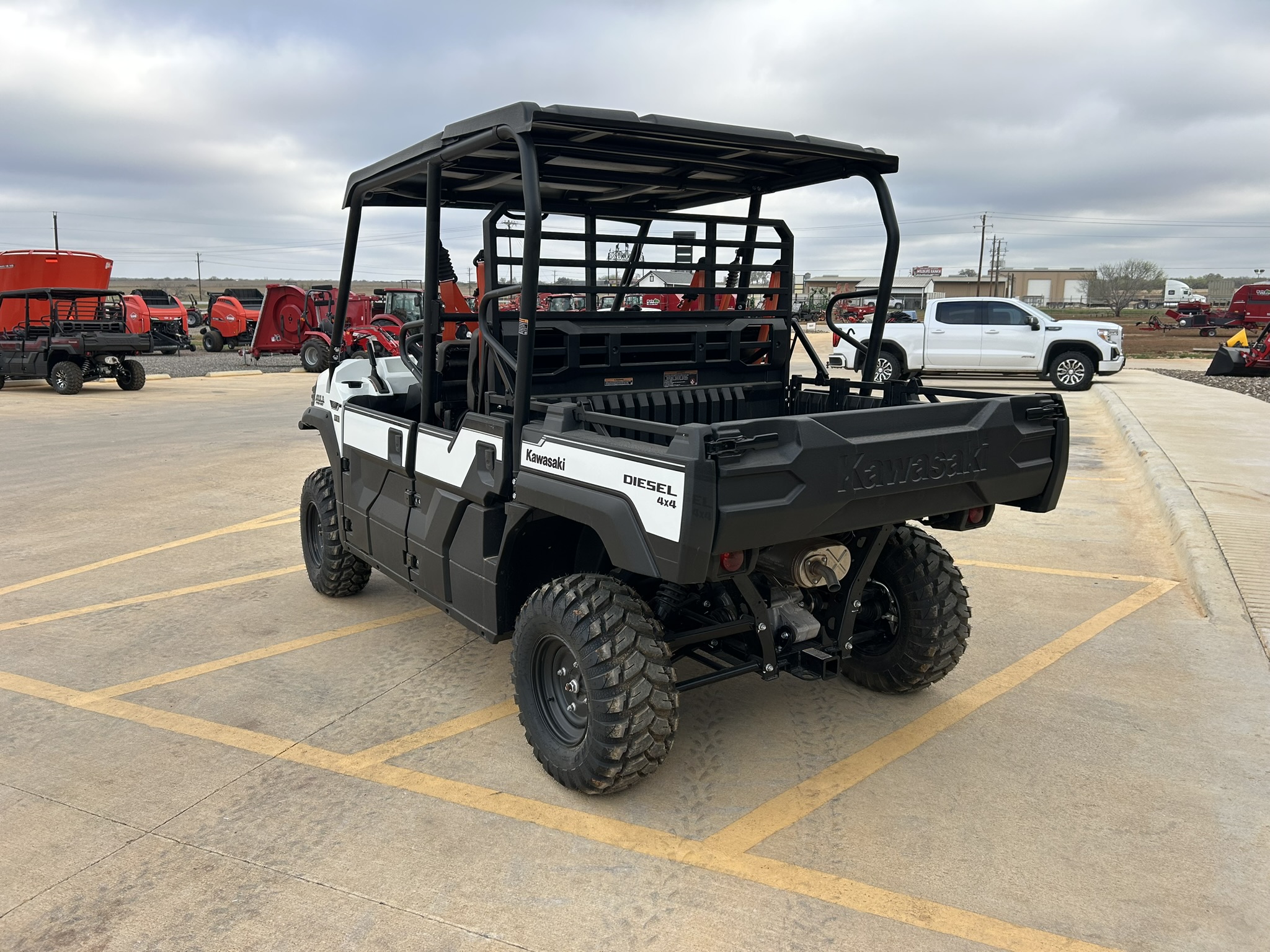 2025 Kawasaki Mule™ PRO-DXT™ FE EPS - Photo 5