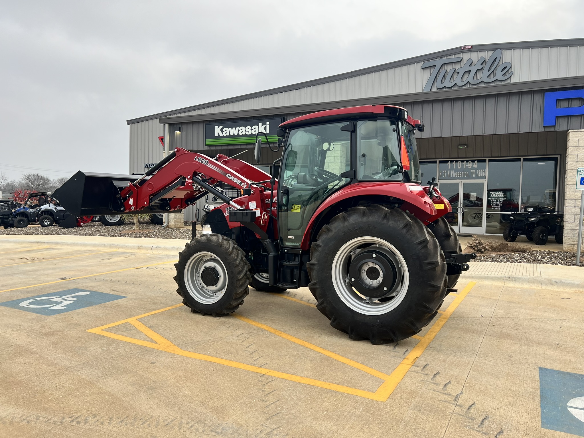 2025 Case IH Farmall® Utility C-Series 75C with Cab - Photo 2