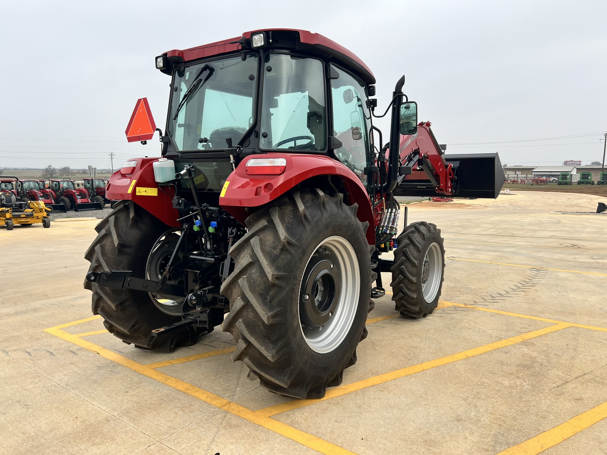 2025 Case IH Farmall® Utility C-Series 75C with Cab - Photo 5