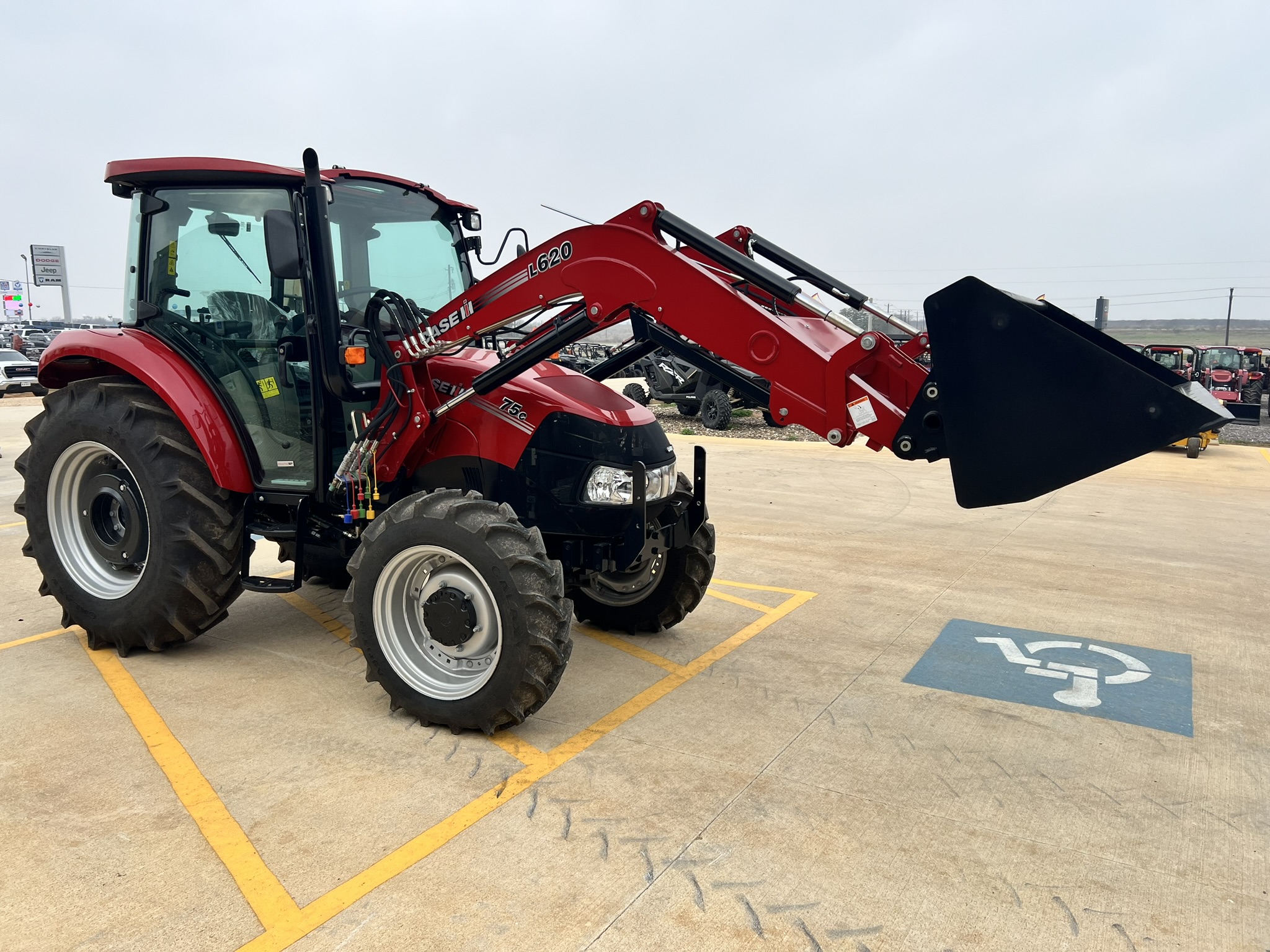 2025 Case IH Farmall® Utility C-Series 75C with Cab - Photo 7