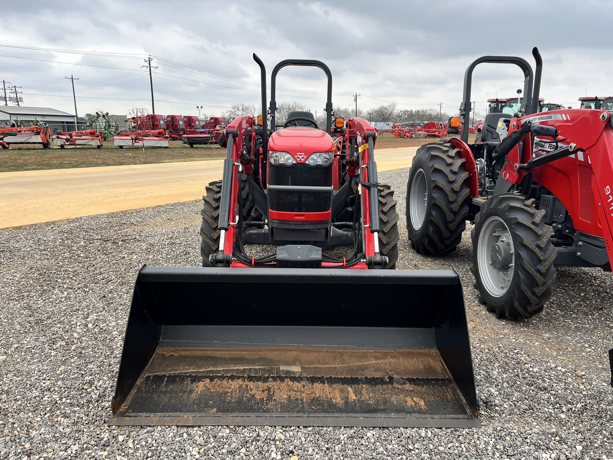 2024 Massey Ferguson 2600H Series 2607H 4WD - Photo 9