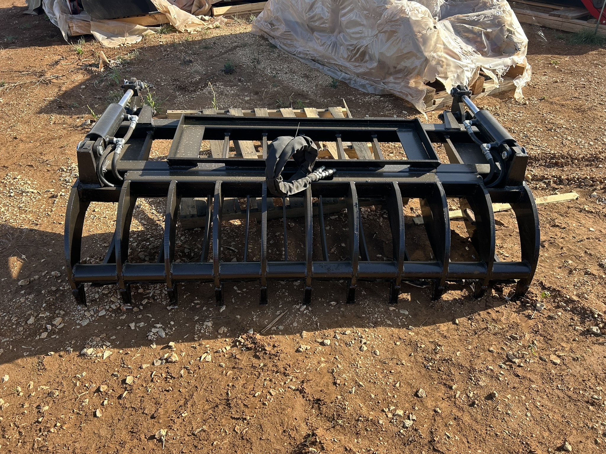 2025 Armstrong Ag BGR72-11-SKID Brush Grapple with Skid - Photo 5