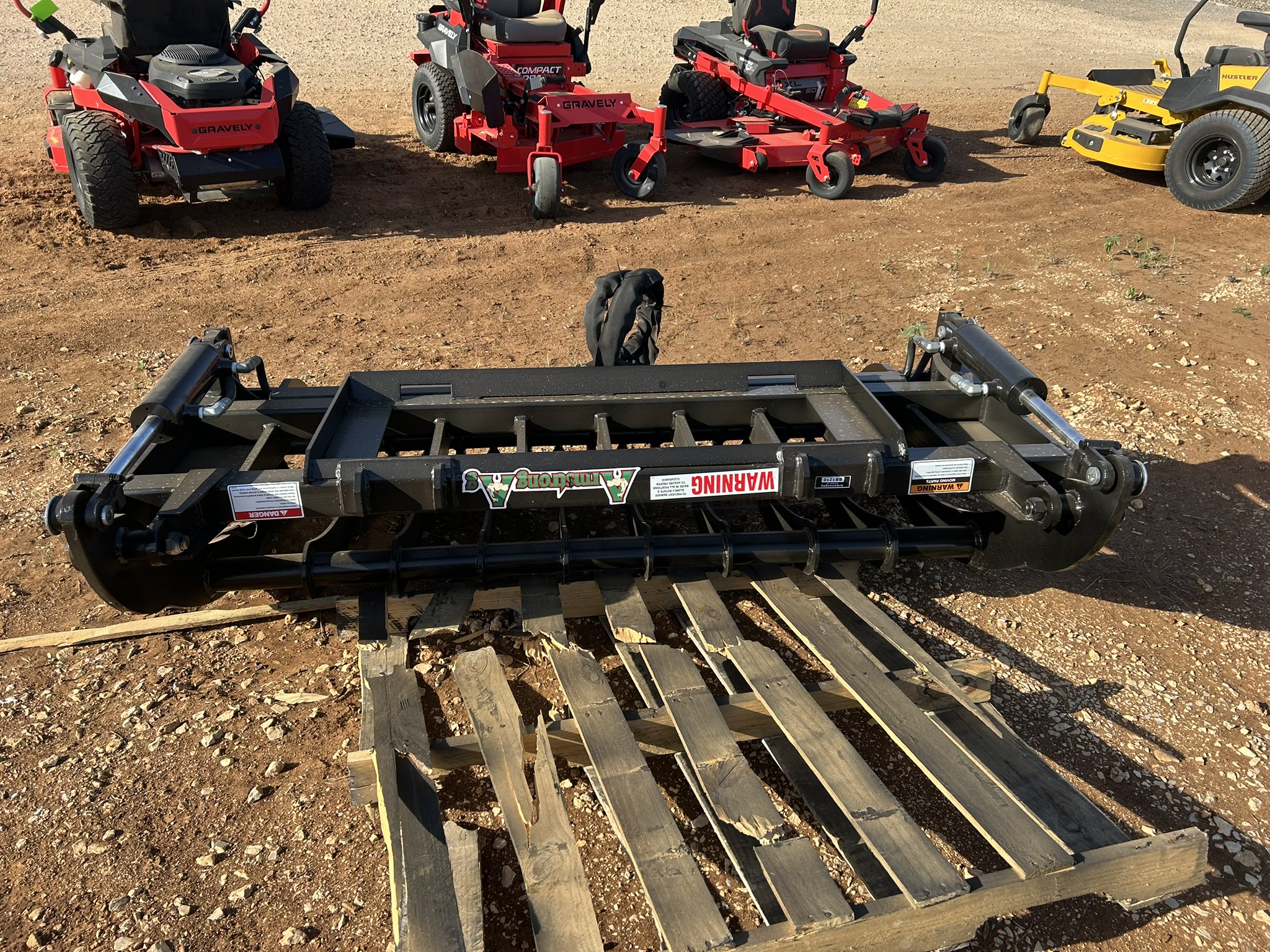 2025 Armstrong Ag BGR72-11-SKID Brush Grapple with Skid - Photo 8