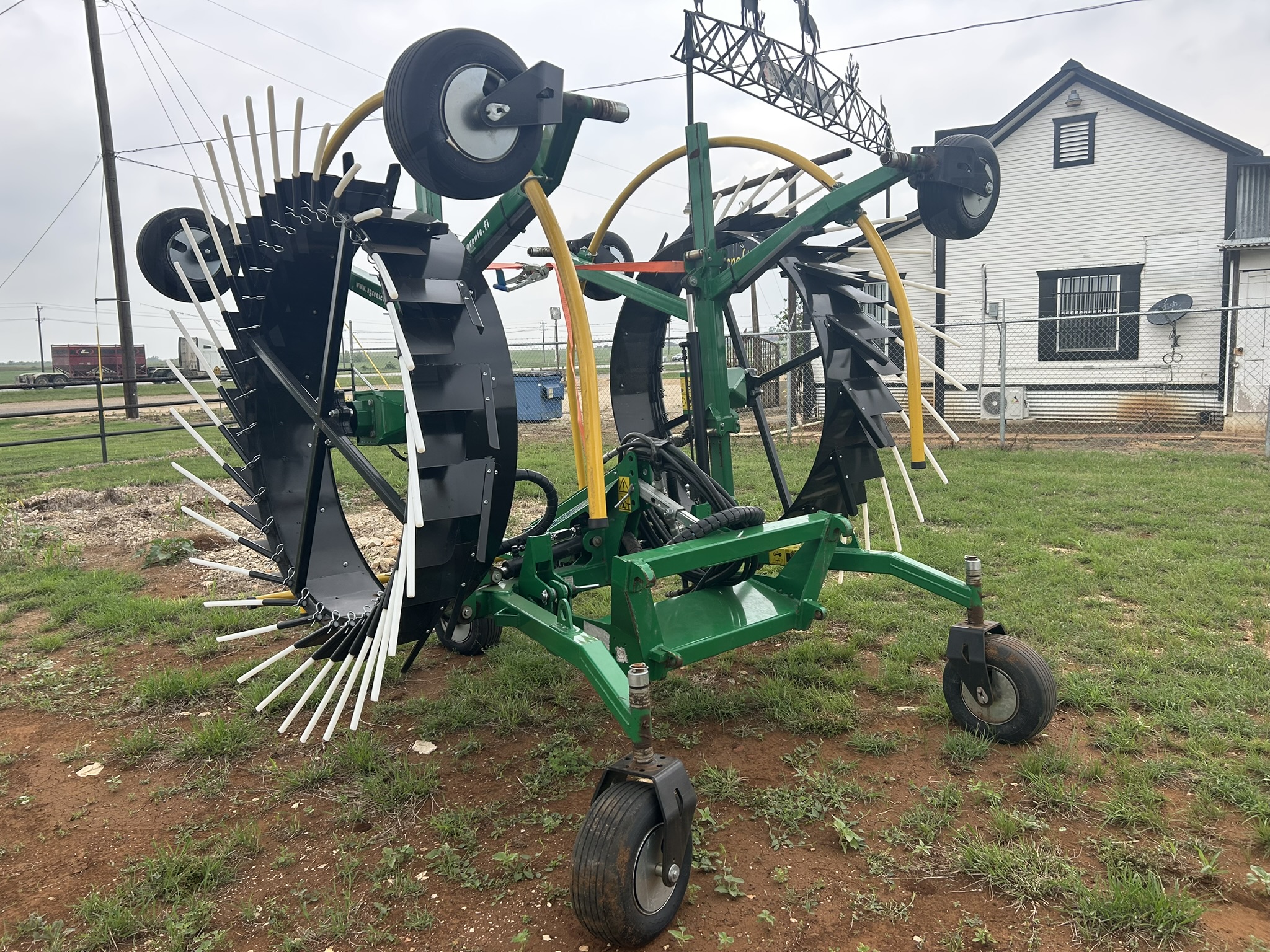 2023 Agronic WR600 - Photo 8