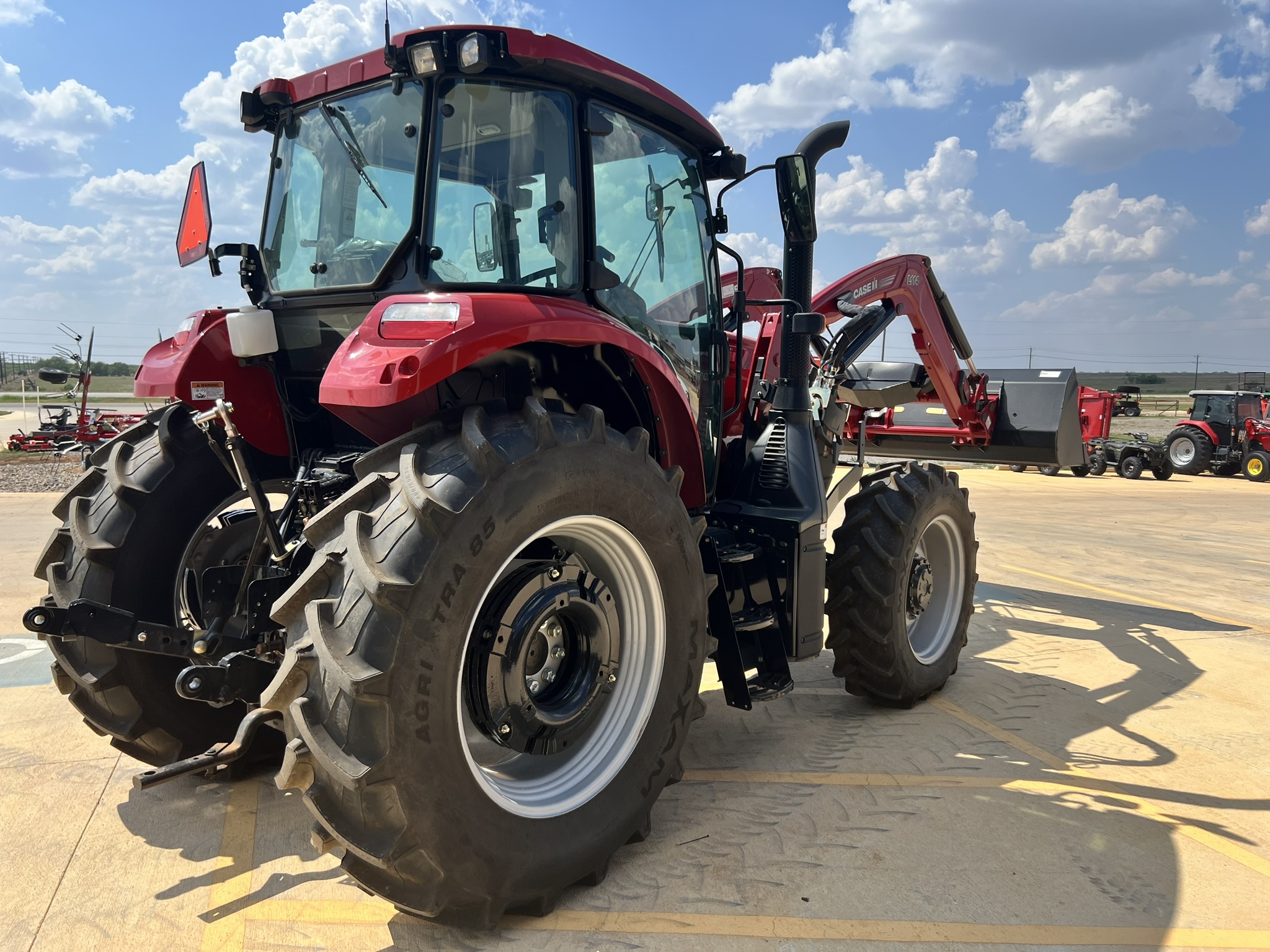 2025 Case IH Farmall 110A Cab - Photo 5