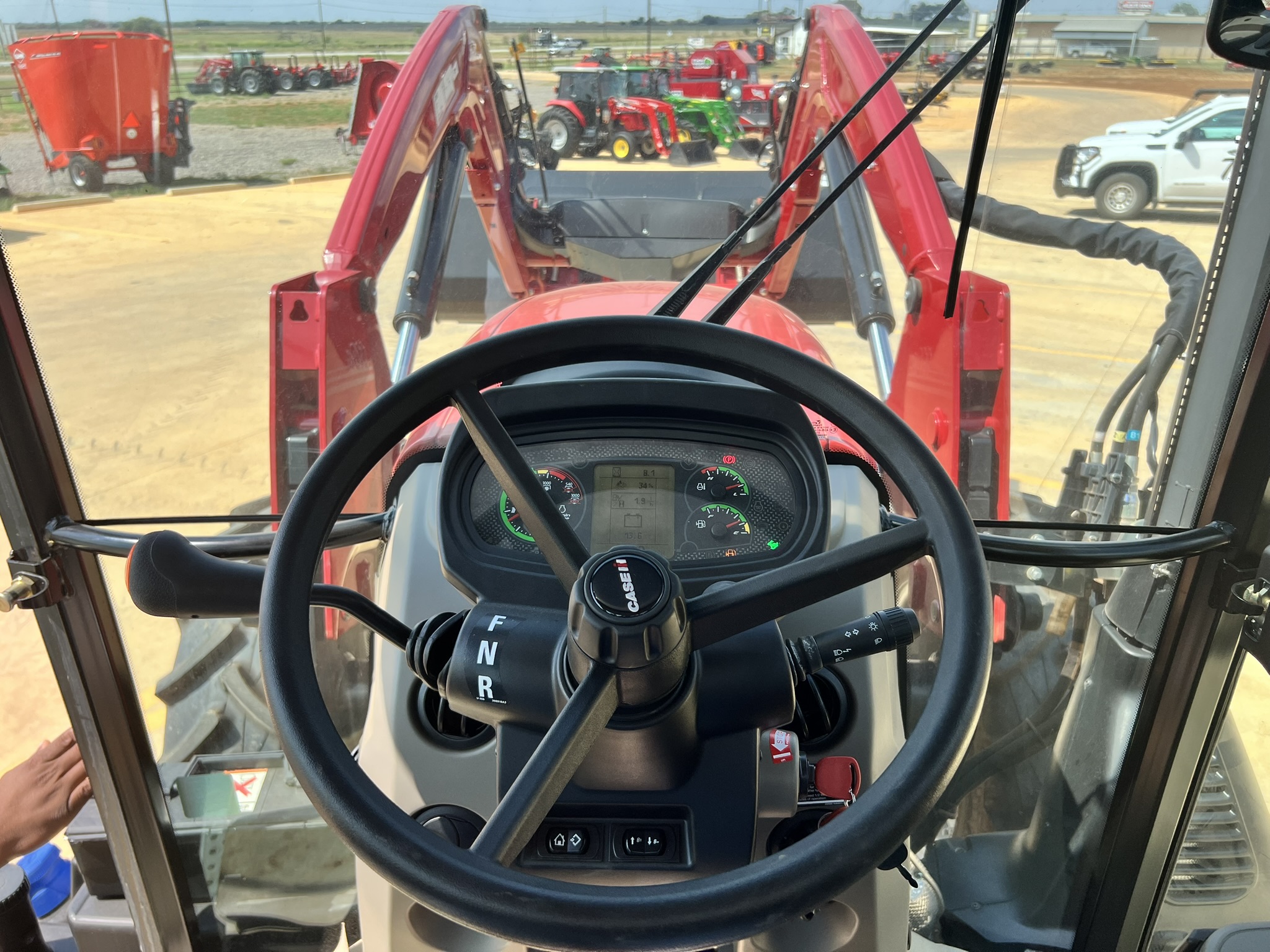 2025 Case IH Farmall 110A Cab - Photo 9