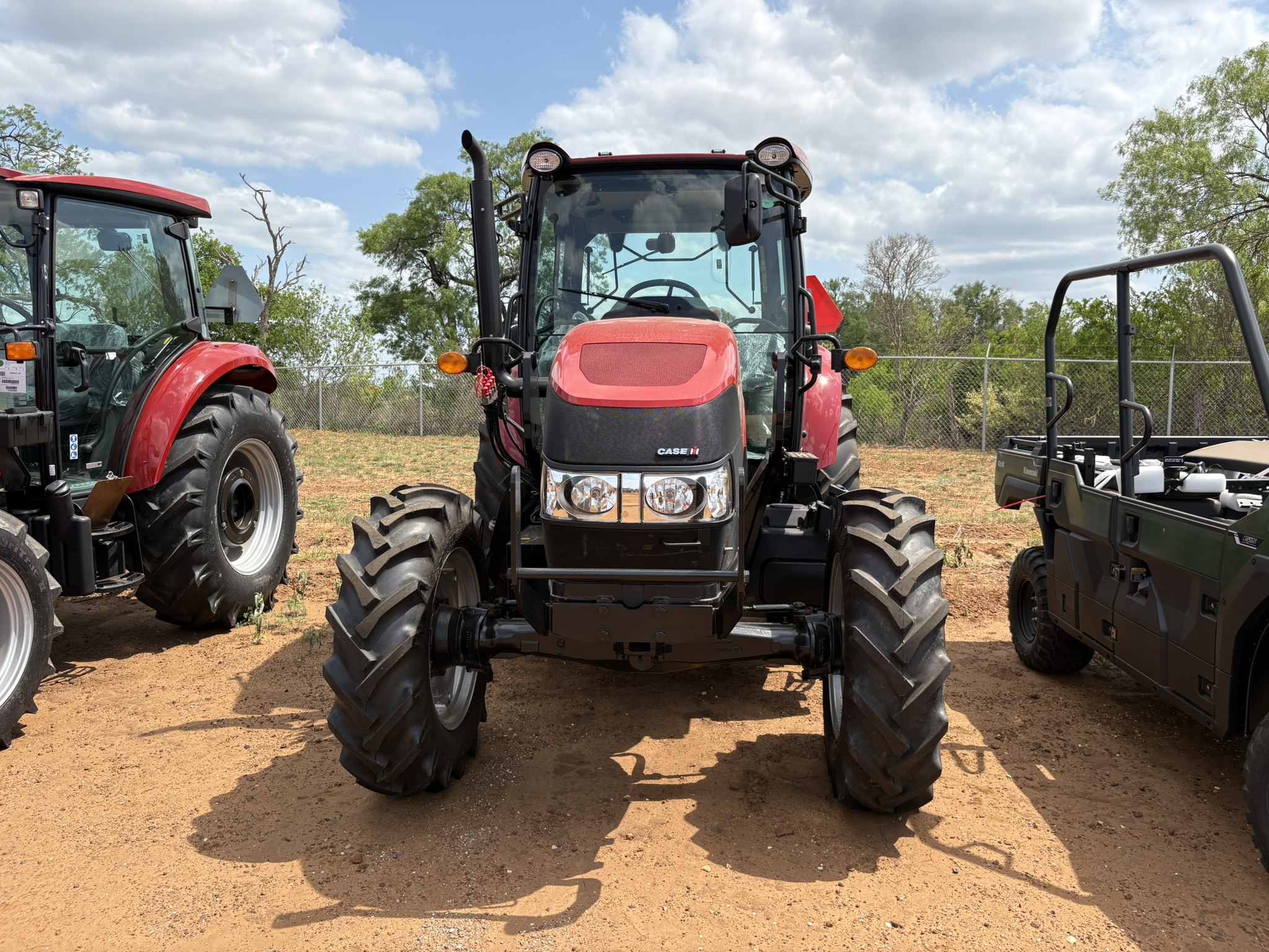 2025 Case IH Farmall® Utility A-Series 95A 4WD with Cab - Photo 7