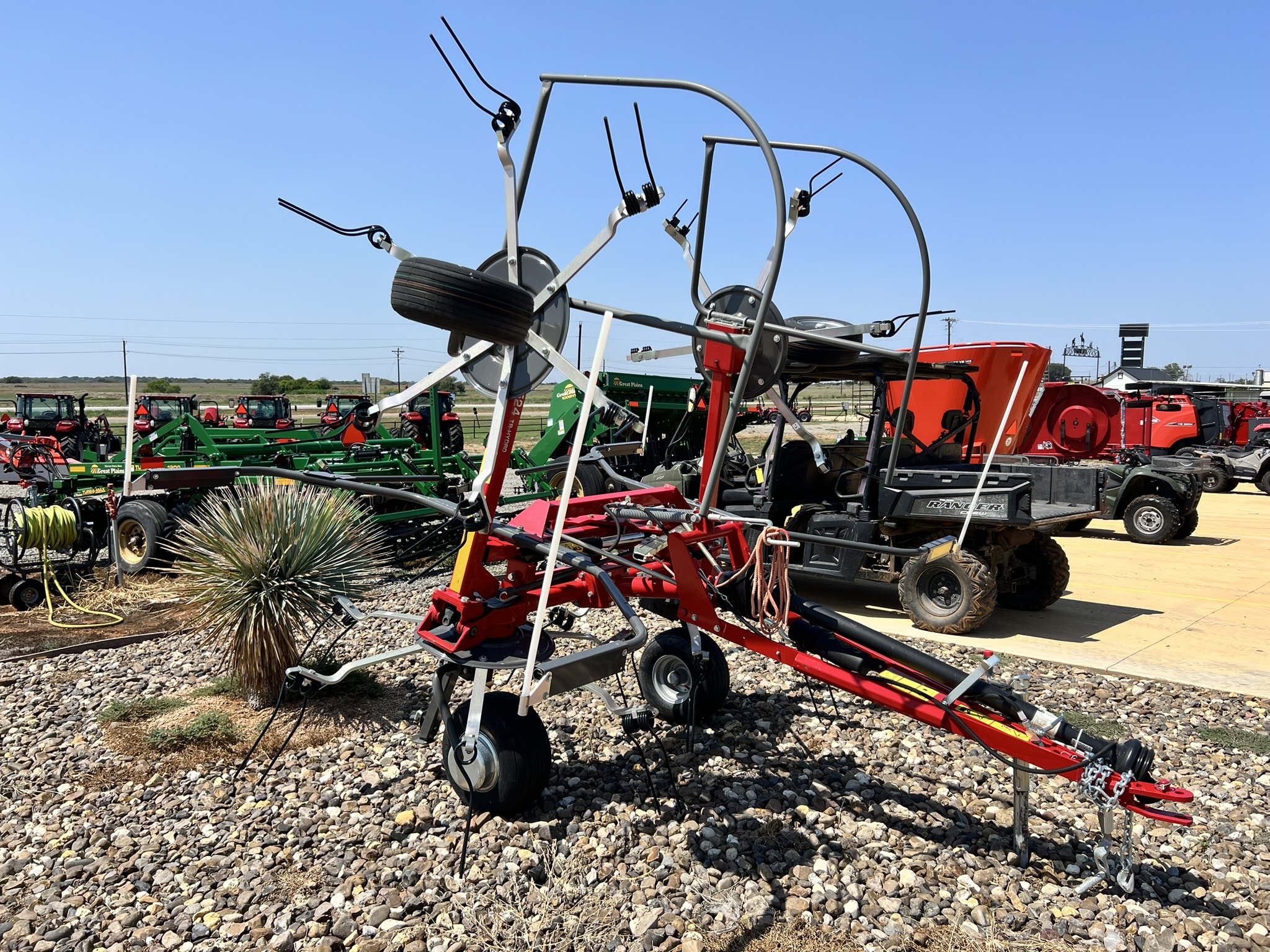 2025 Massey Ferguson MF TD 524 TR Tedder - Photo 7