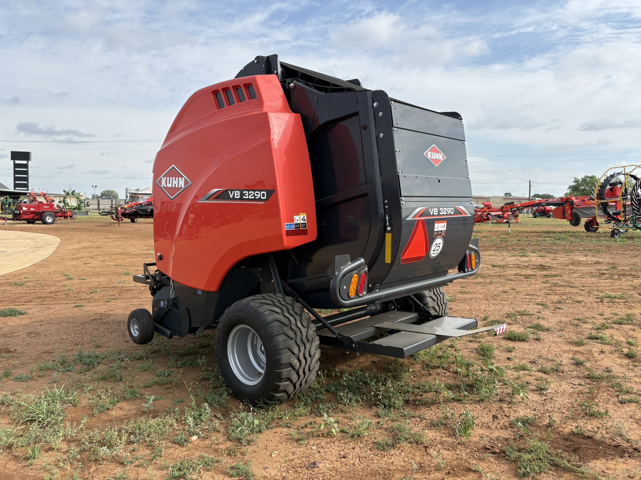 2025 Kuhn VB 3290 (Optifeed/Opticut 14/Opticut 23) - Photo 4