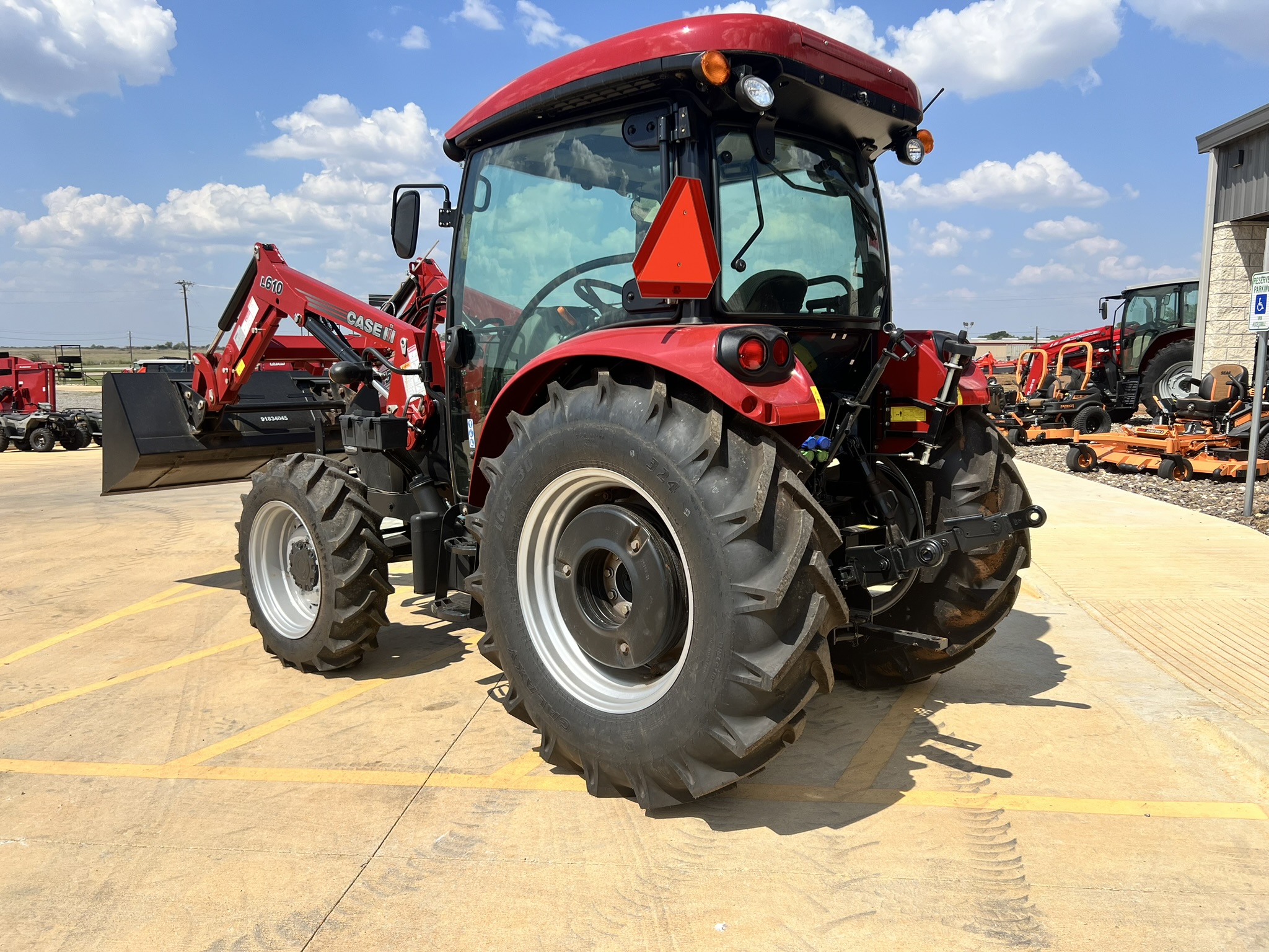 2025 Case IH Farmall® Utility A-Series 75A 4WD with Cab - Photo 3