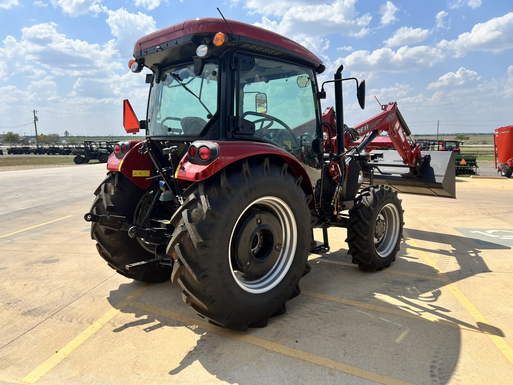 2025 Case IH Farmall® Utility A-Series 75A 4WD with Cab - Photo 5