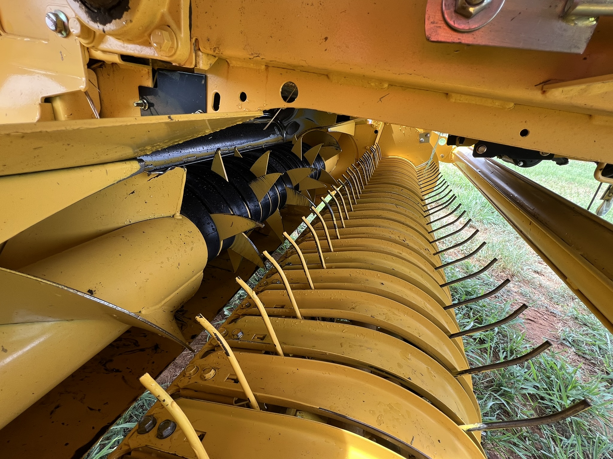 2022 New Holland Agriculture Roll-Belt™ Round Baler Roll-Belt™ 460 - Photo 8