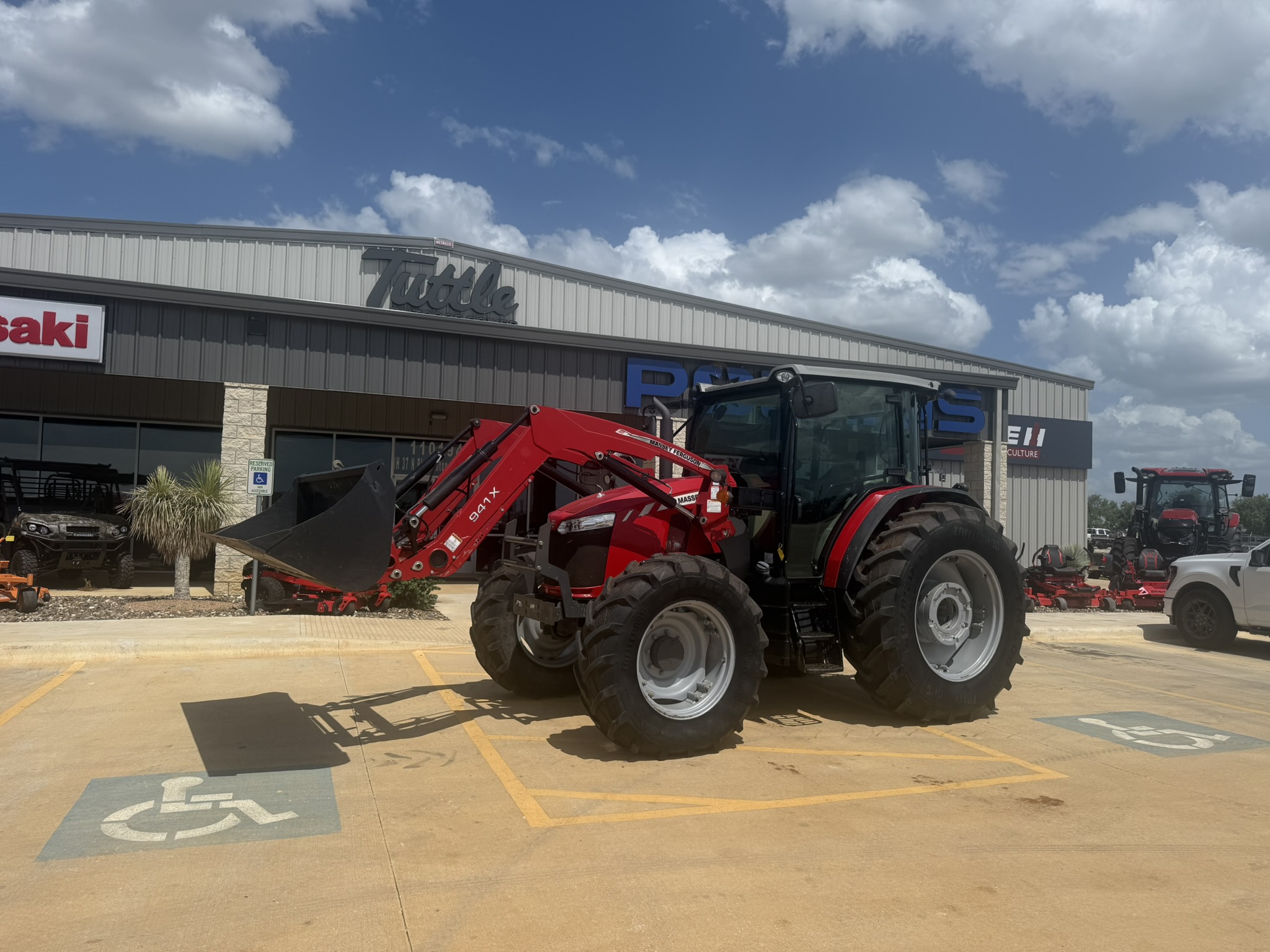 2018 Massey Ferguson 6713
