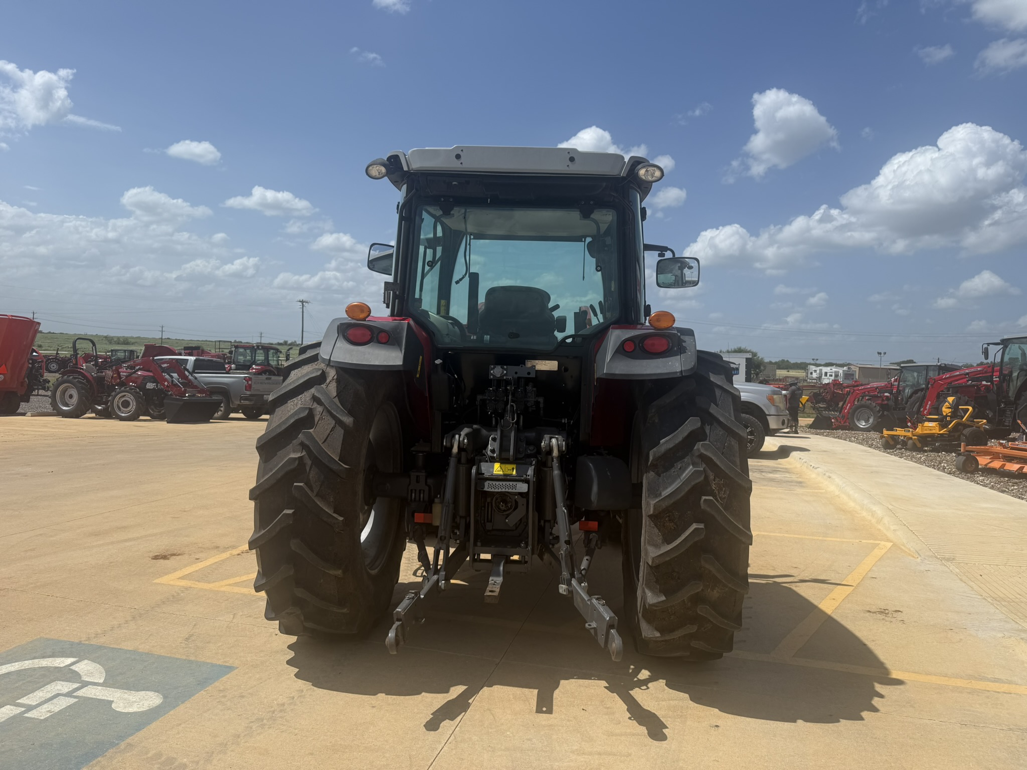 2018 Massey Ferguson 6713 - Photo 5