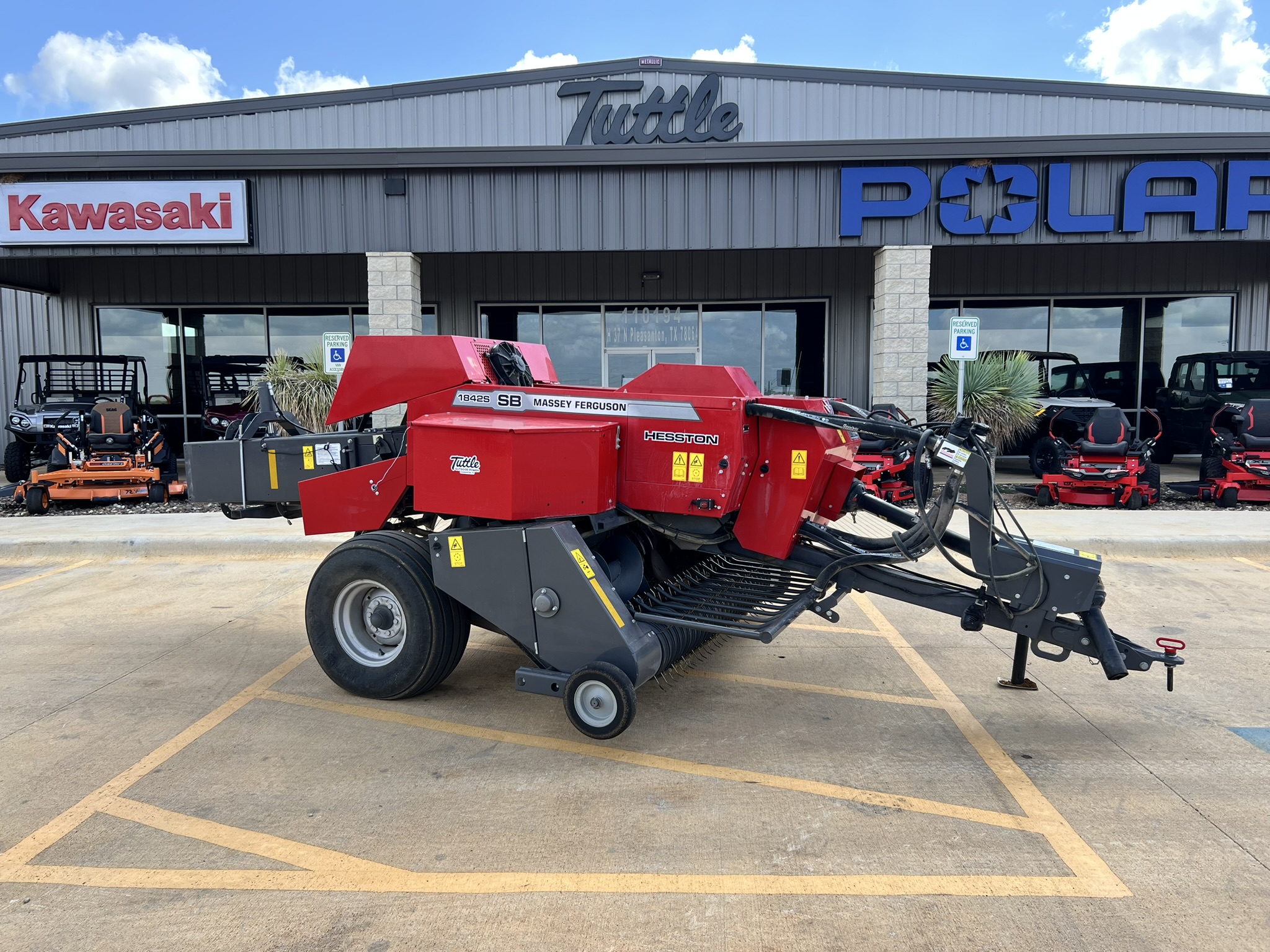 2024 Massey Ferguson 1842S Small Square Baler - Photo 2