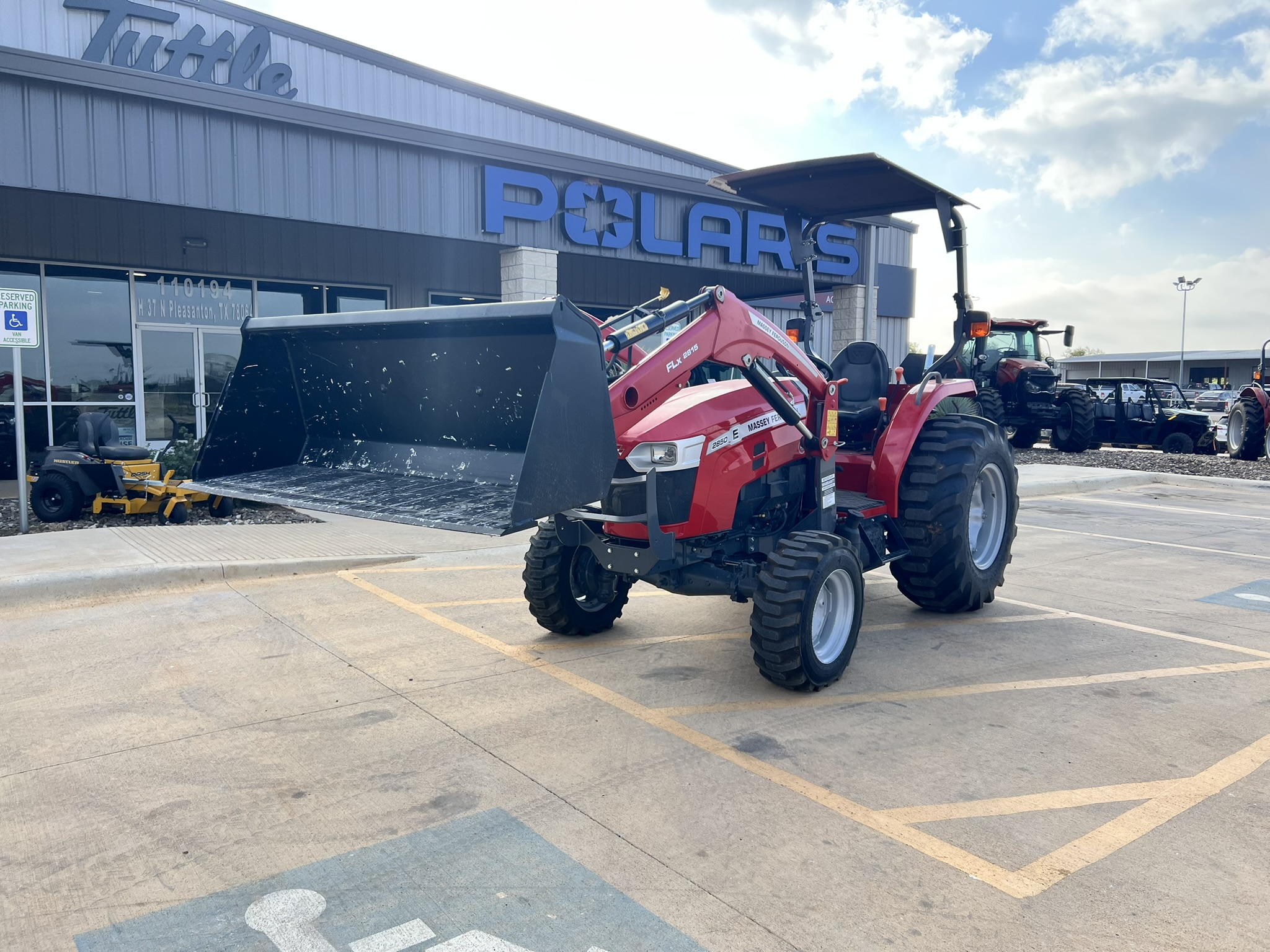 2023 Massey Ferguson E Series 2850E - Photo 9