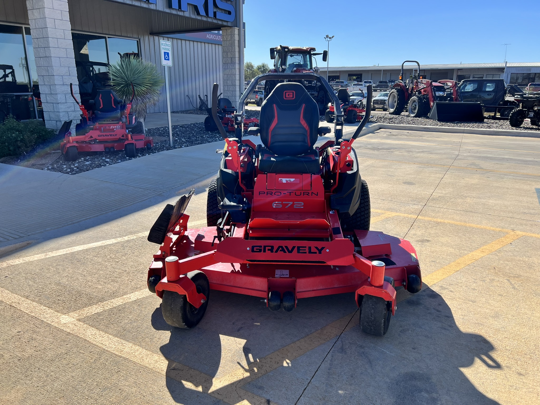 2021 Gravely Pro-Turn® 672 992502 - Photo 2