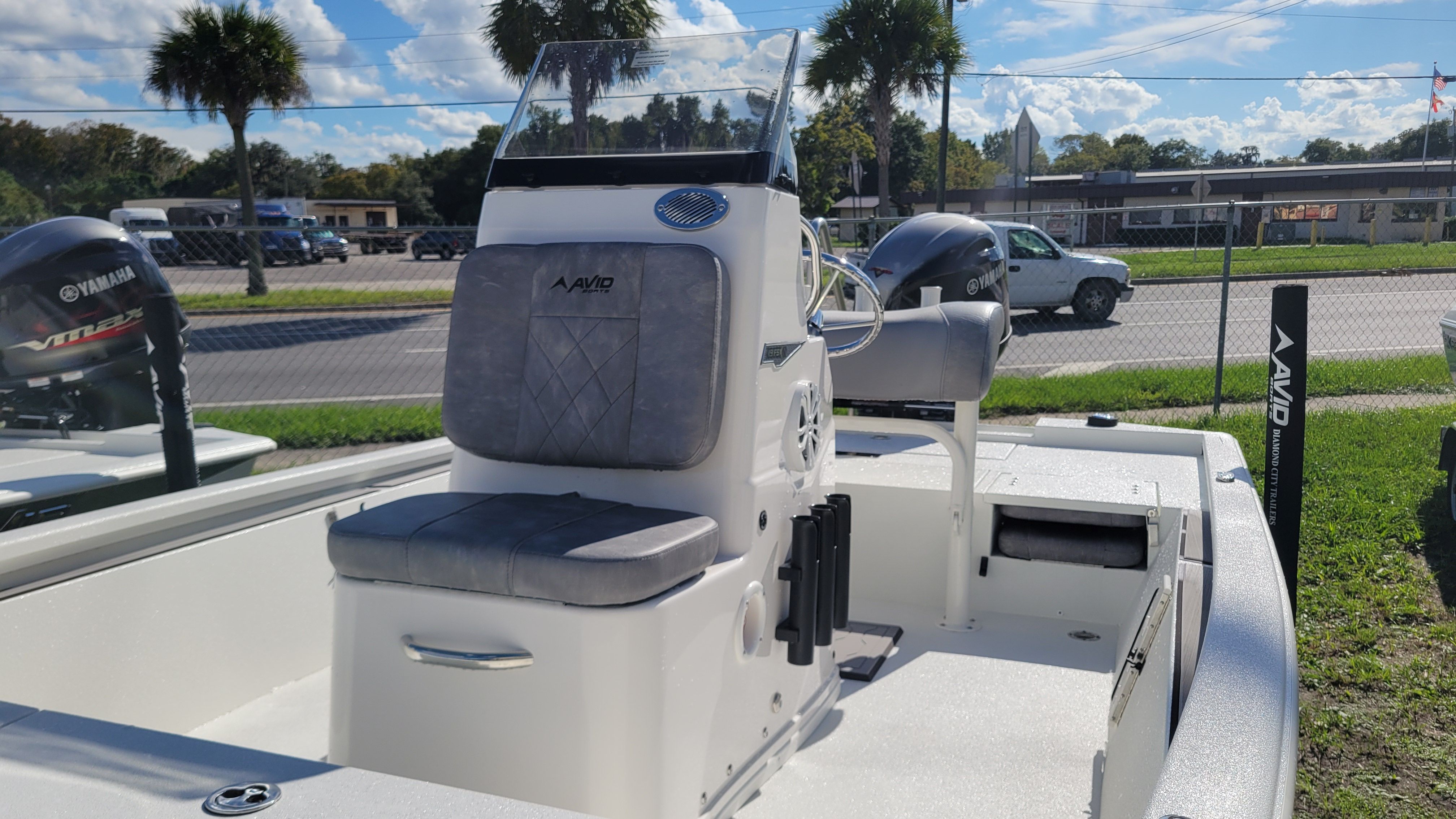 2025 Avid Boats 19FSX - Photo 7