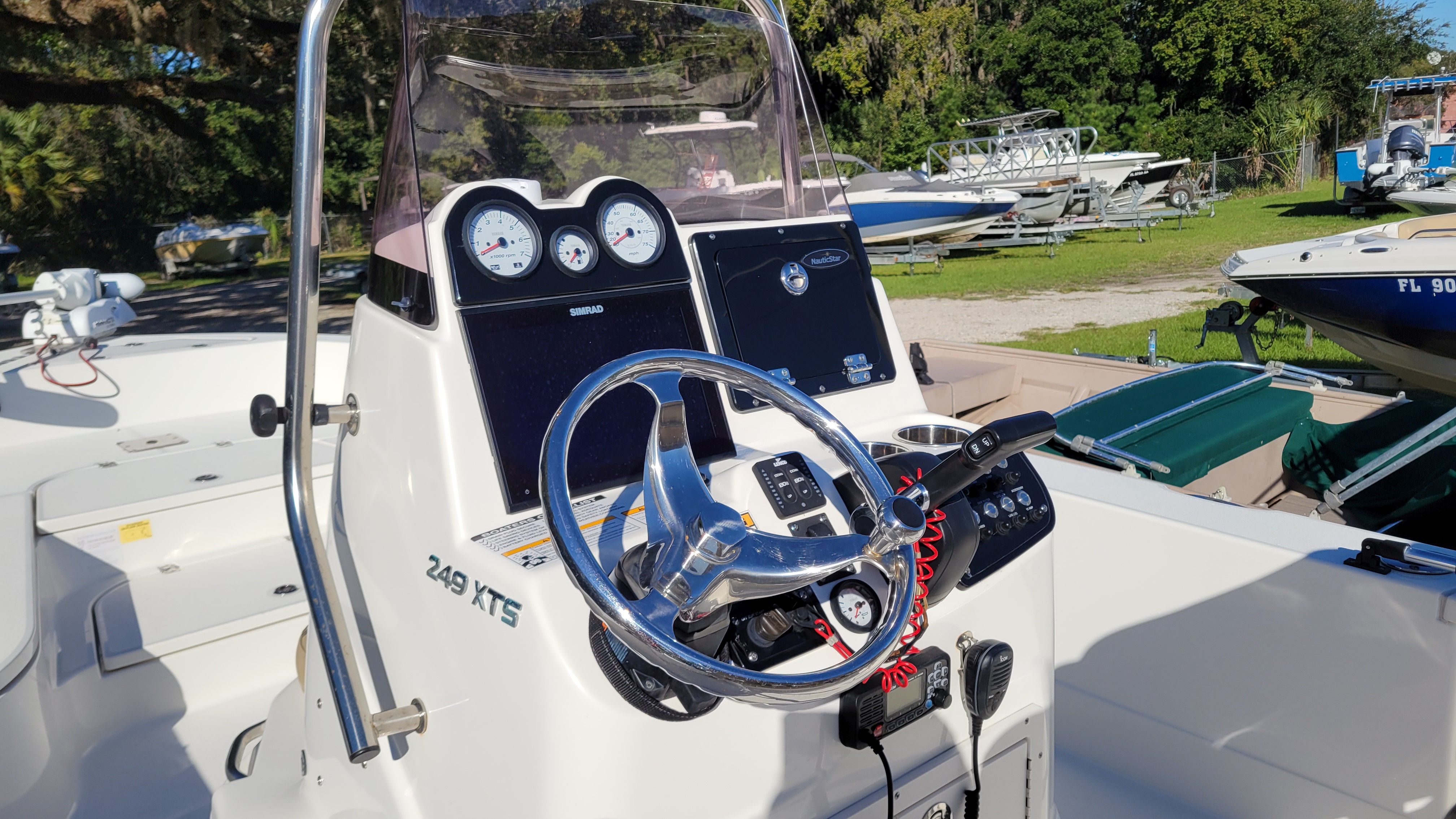 2020 NauticStar 249XTS - Photo 7