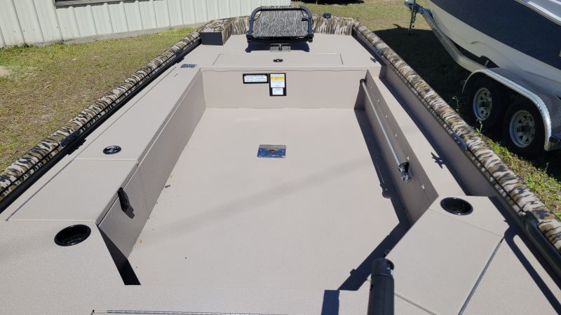 2025 Avid Boats 16 Commander - Photo 8