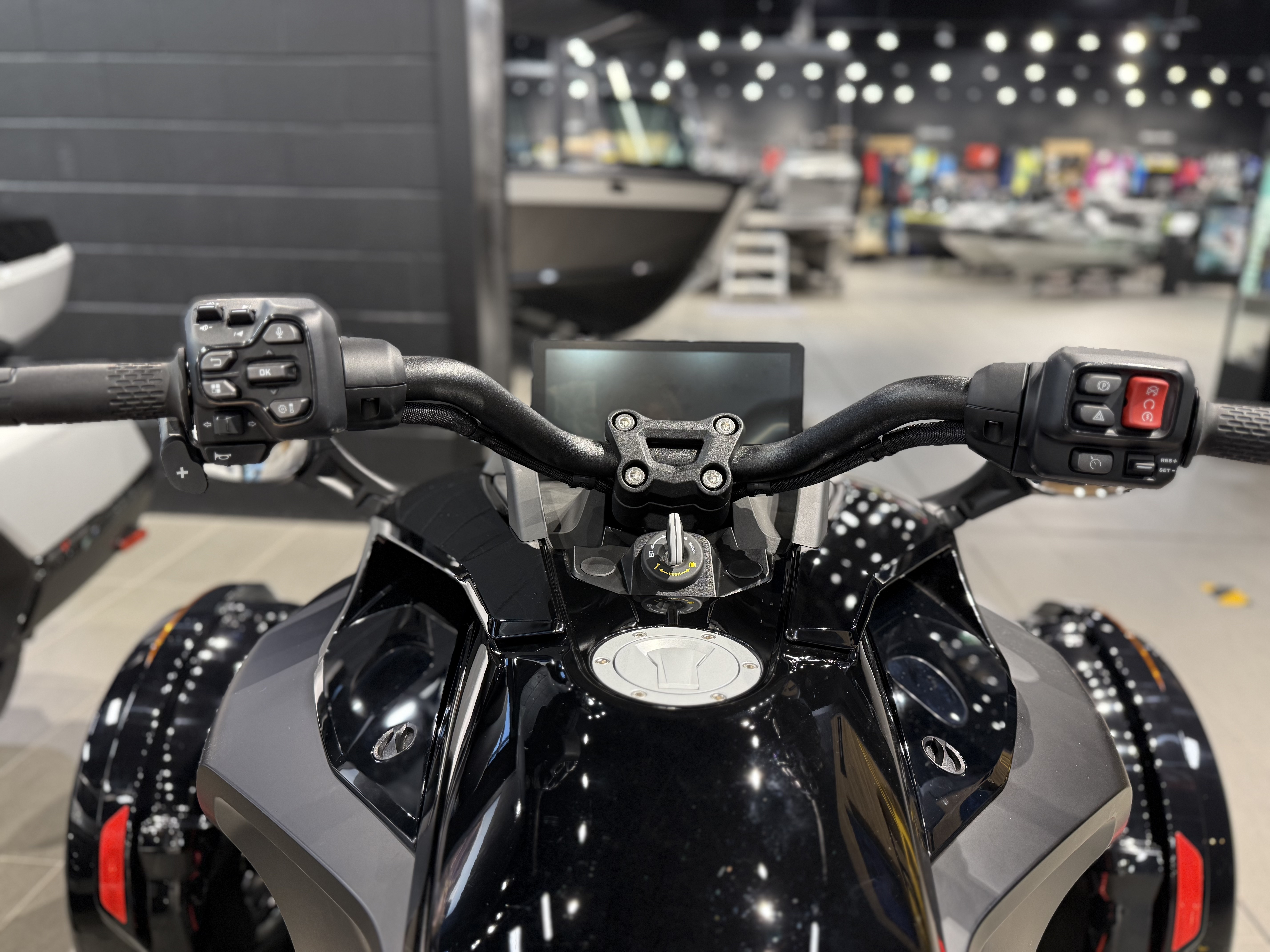 2024 Can-Am Spyder F3 S - Photo 7