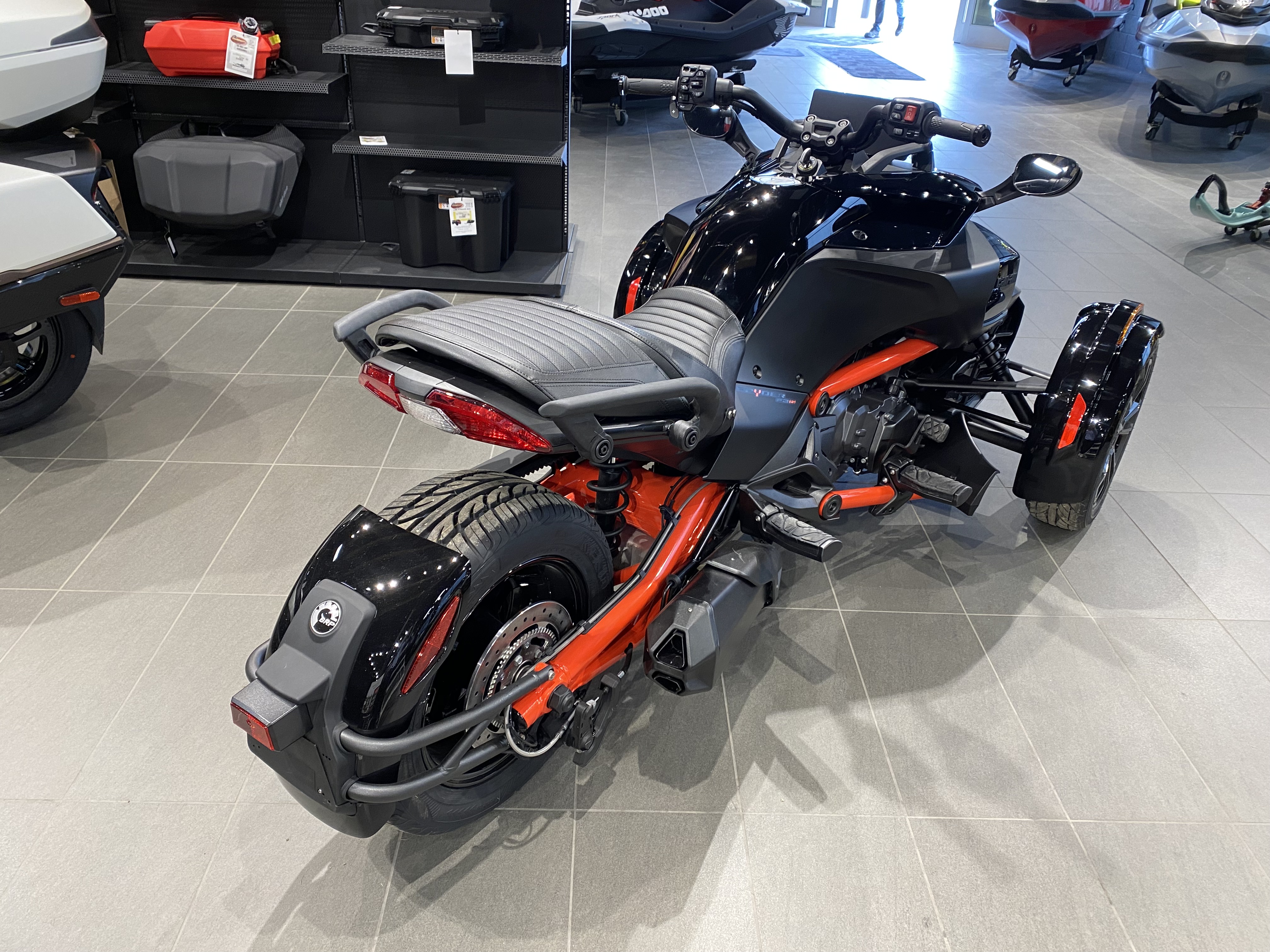 2024 Can-Am Spyder F3 S - Photo 12