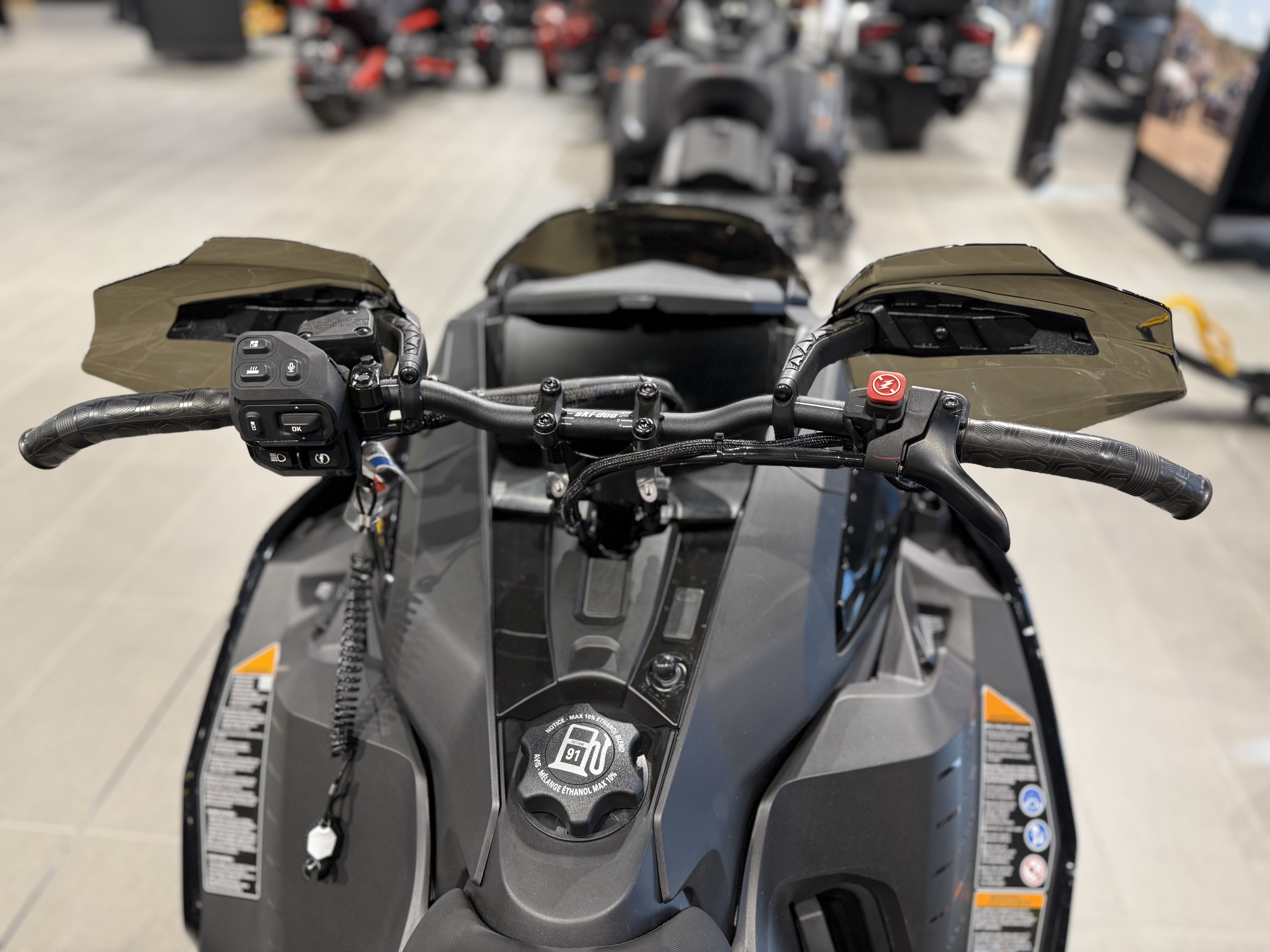 2025 Ski-Doo MXZ XRS With Competition Package 850 E-TEC Turbo R - Photo 4