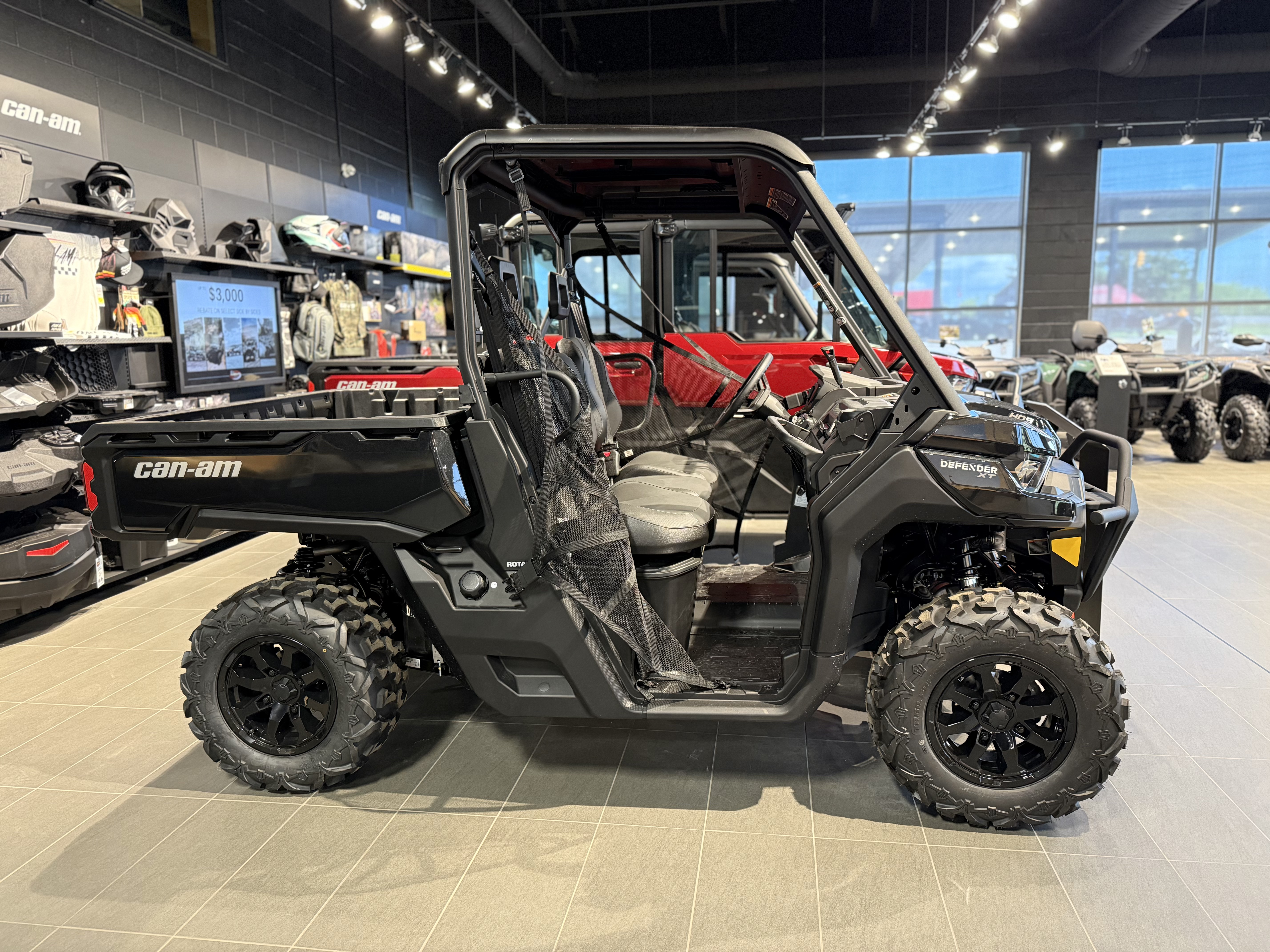 2025 Can-Am Defender XT HD9 - Photo 2