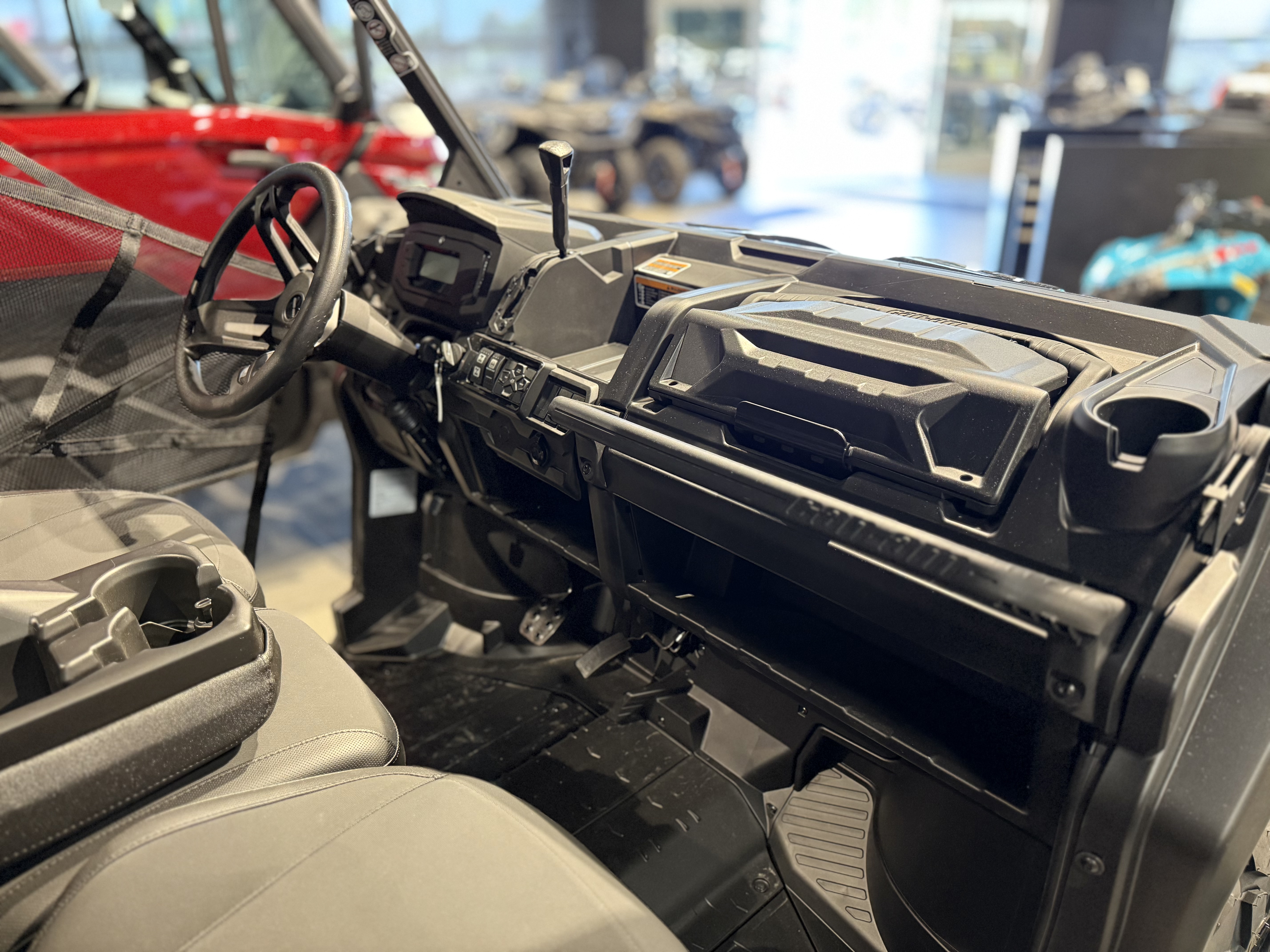 2025 Can-Am Defender XT HD9 - Photo 8