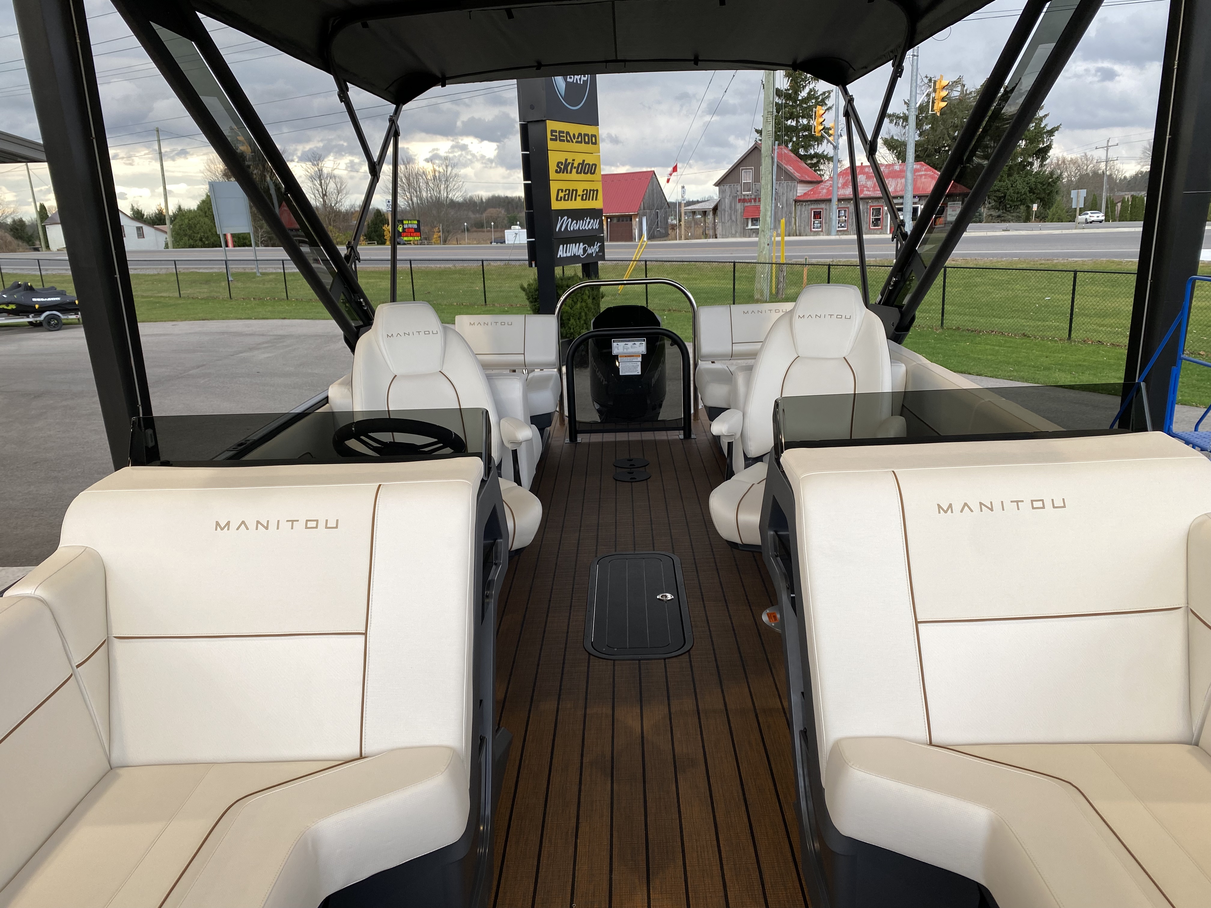 2025 Manitou 24' Explore Navigator w/ Mercury 200 XL - Photo 7