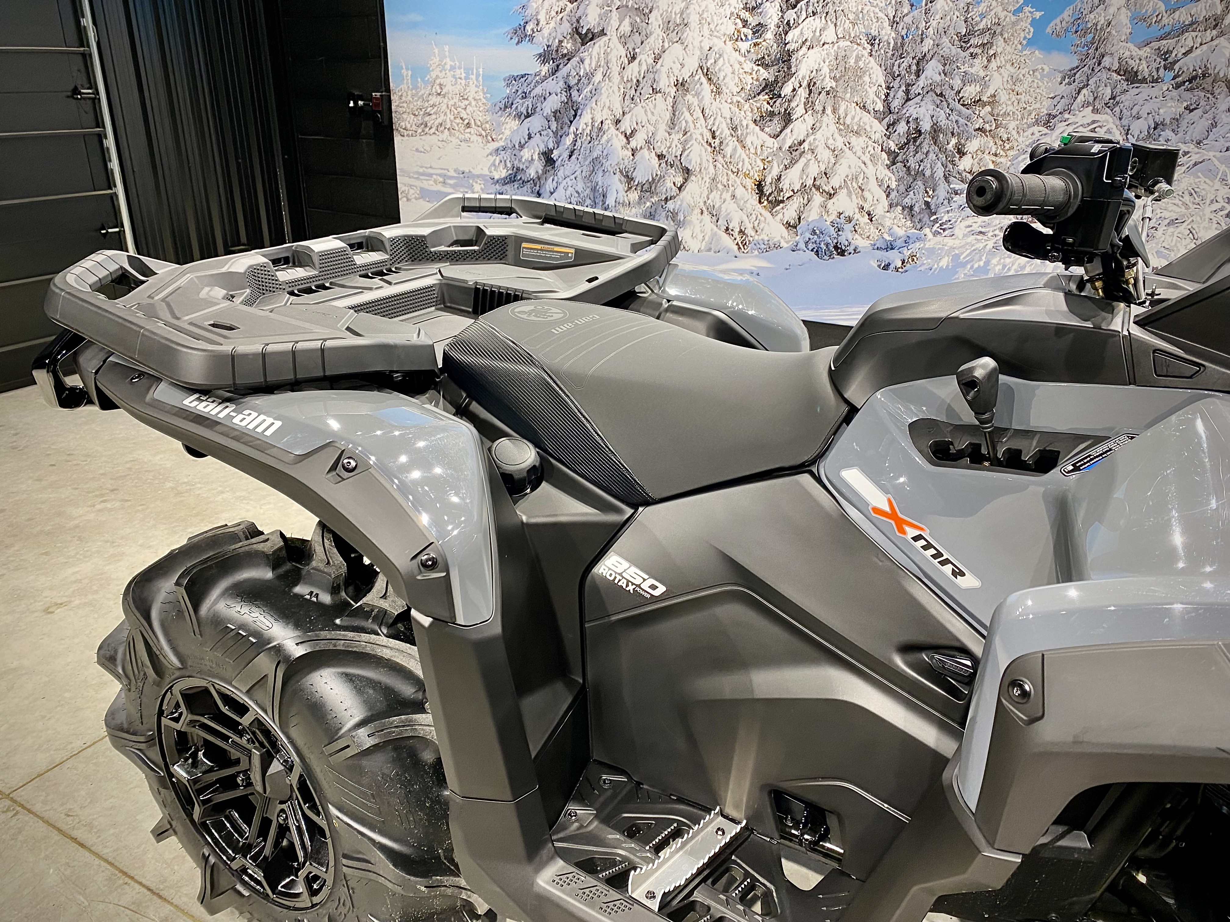 2025 Can-Am Outlander XMR 850 - Stealth Edition - Photo 6