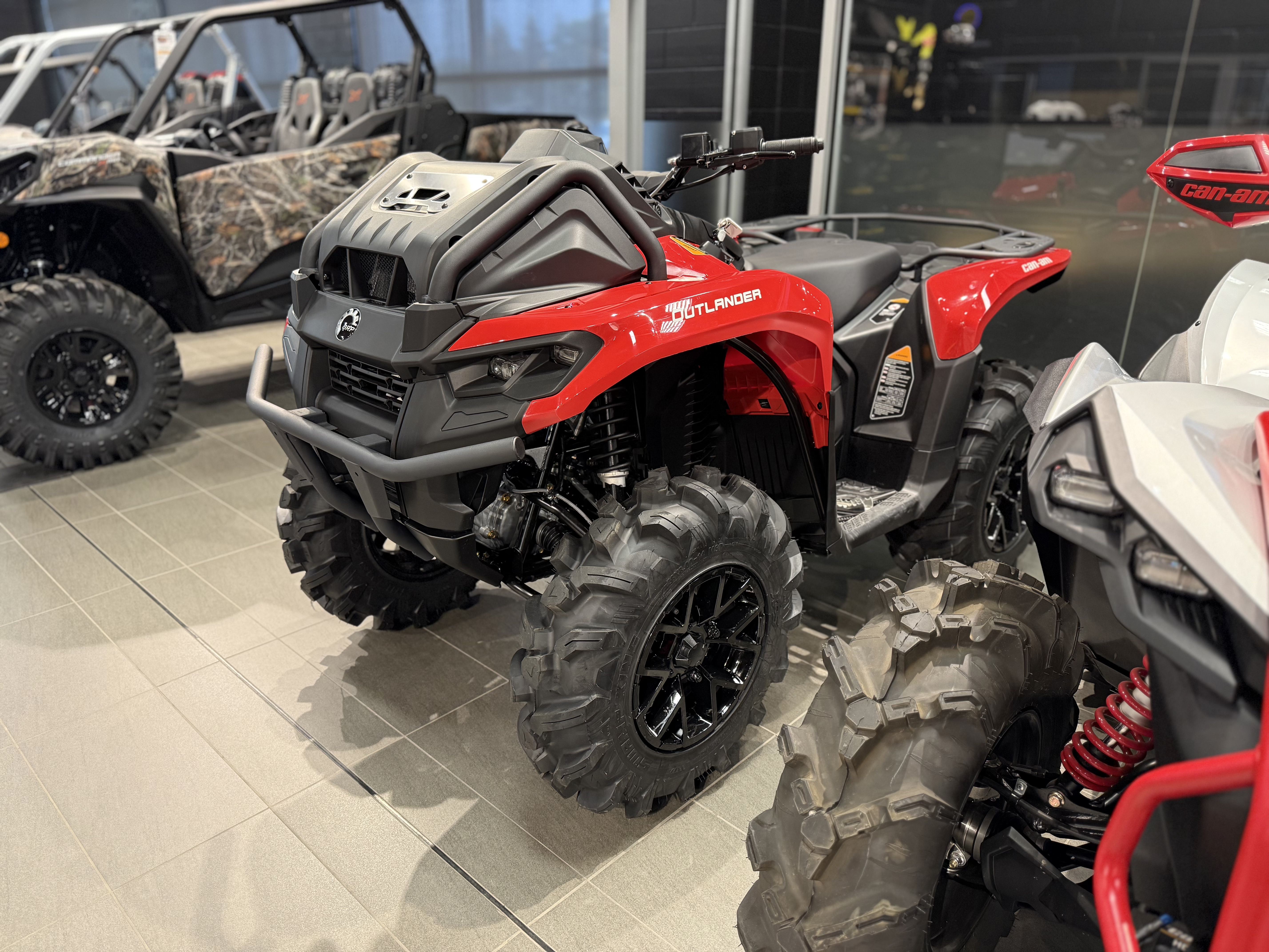 2025 Can-Am Outlander XMR 700 - Photo 3