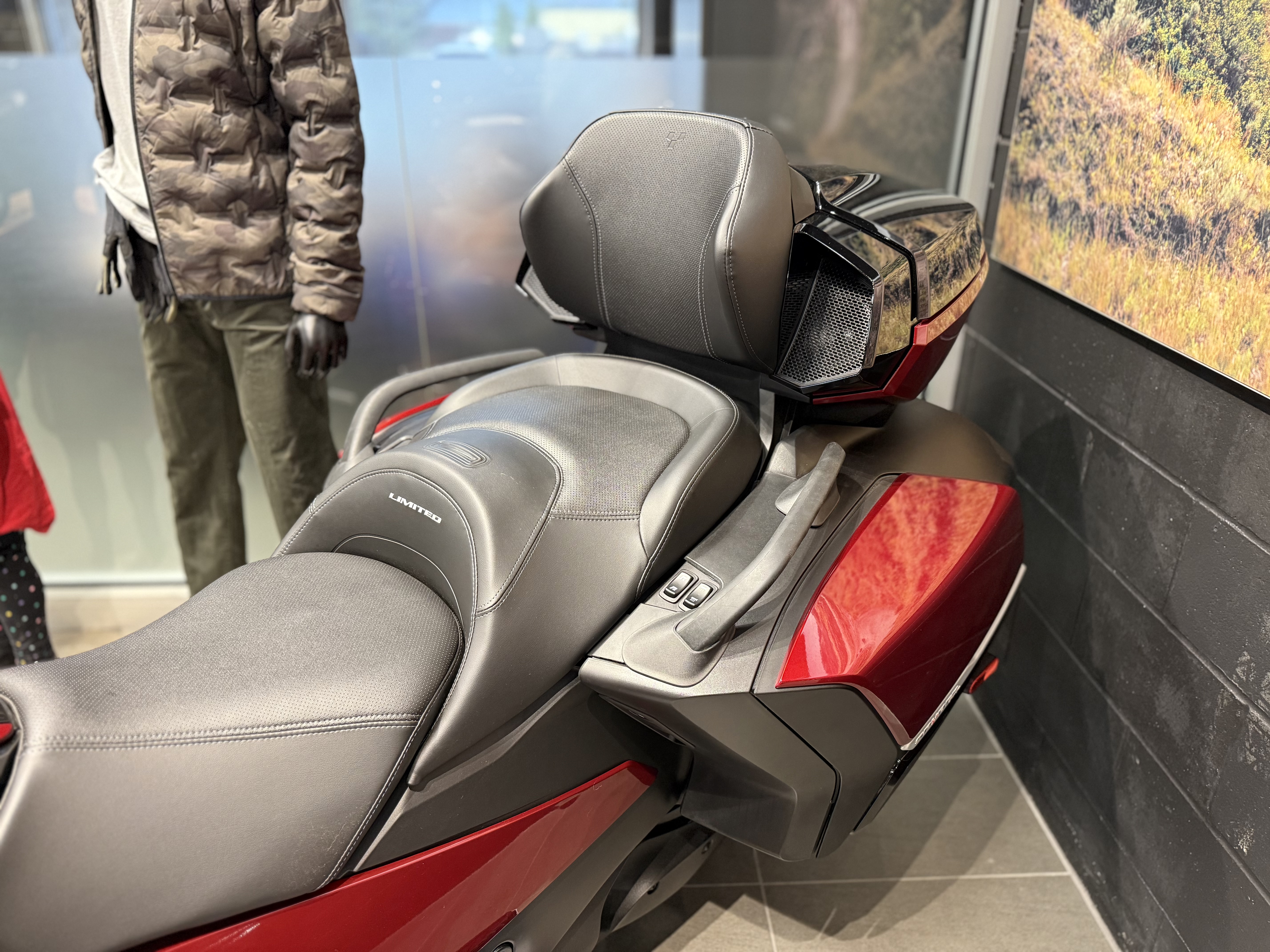 2025 Can-Am Spyder RT Limited - Photo 5