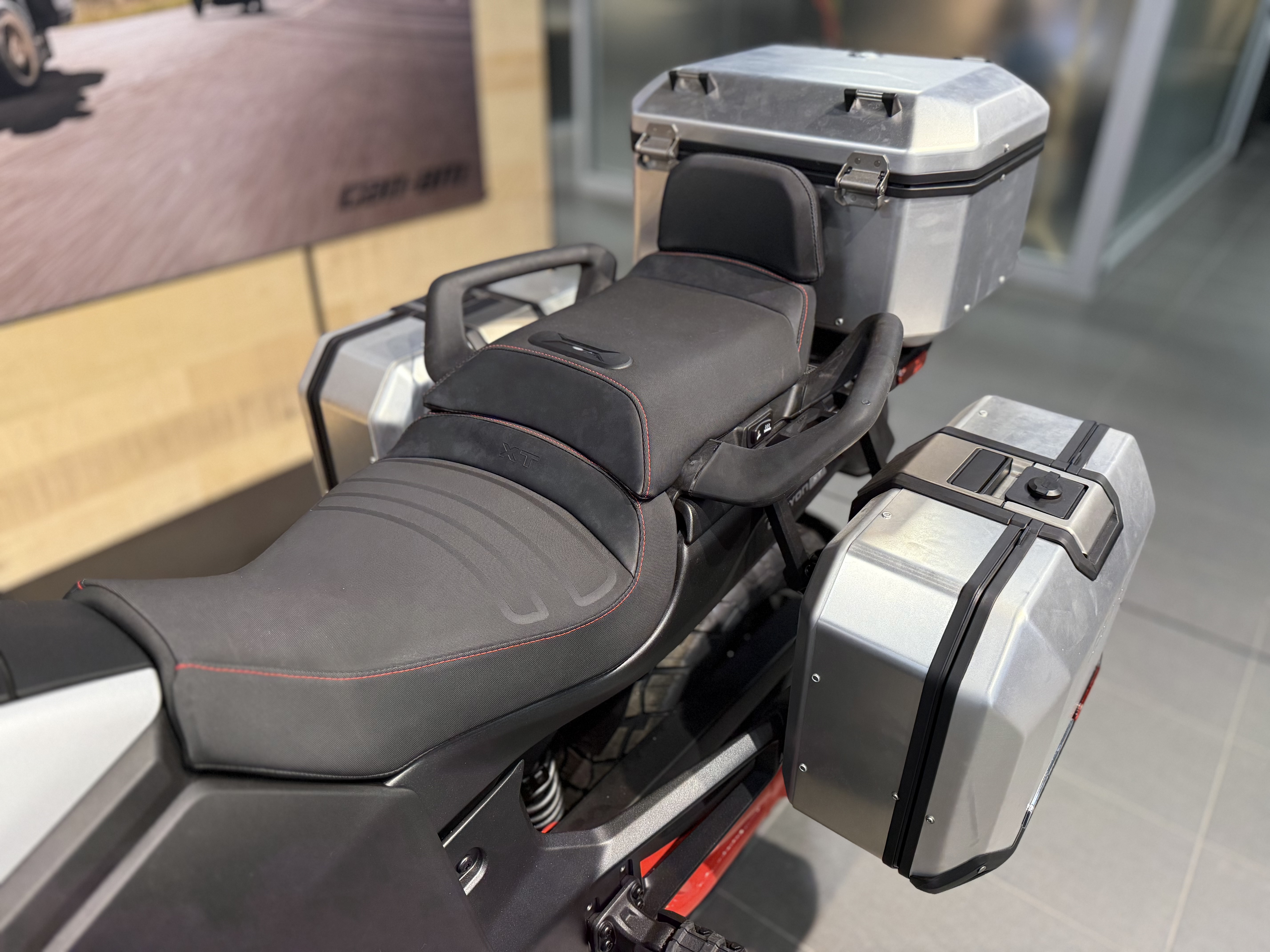 2025 Can-Am Canyon XT - Photo 6