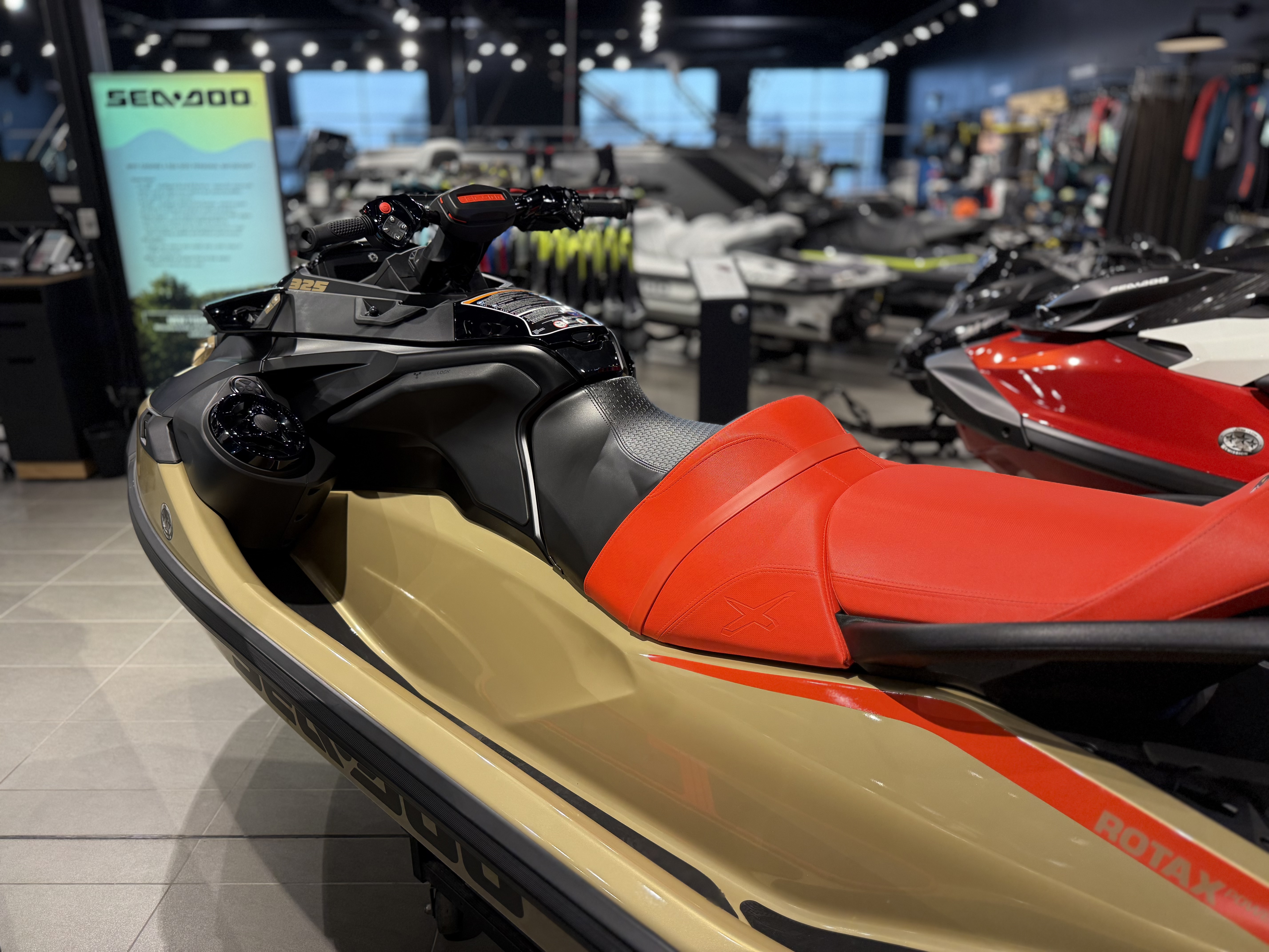 2025 Sea-Doo RXT-X 325 - Photo 3