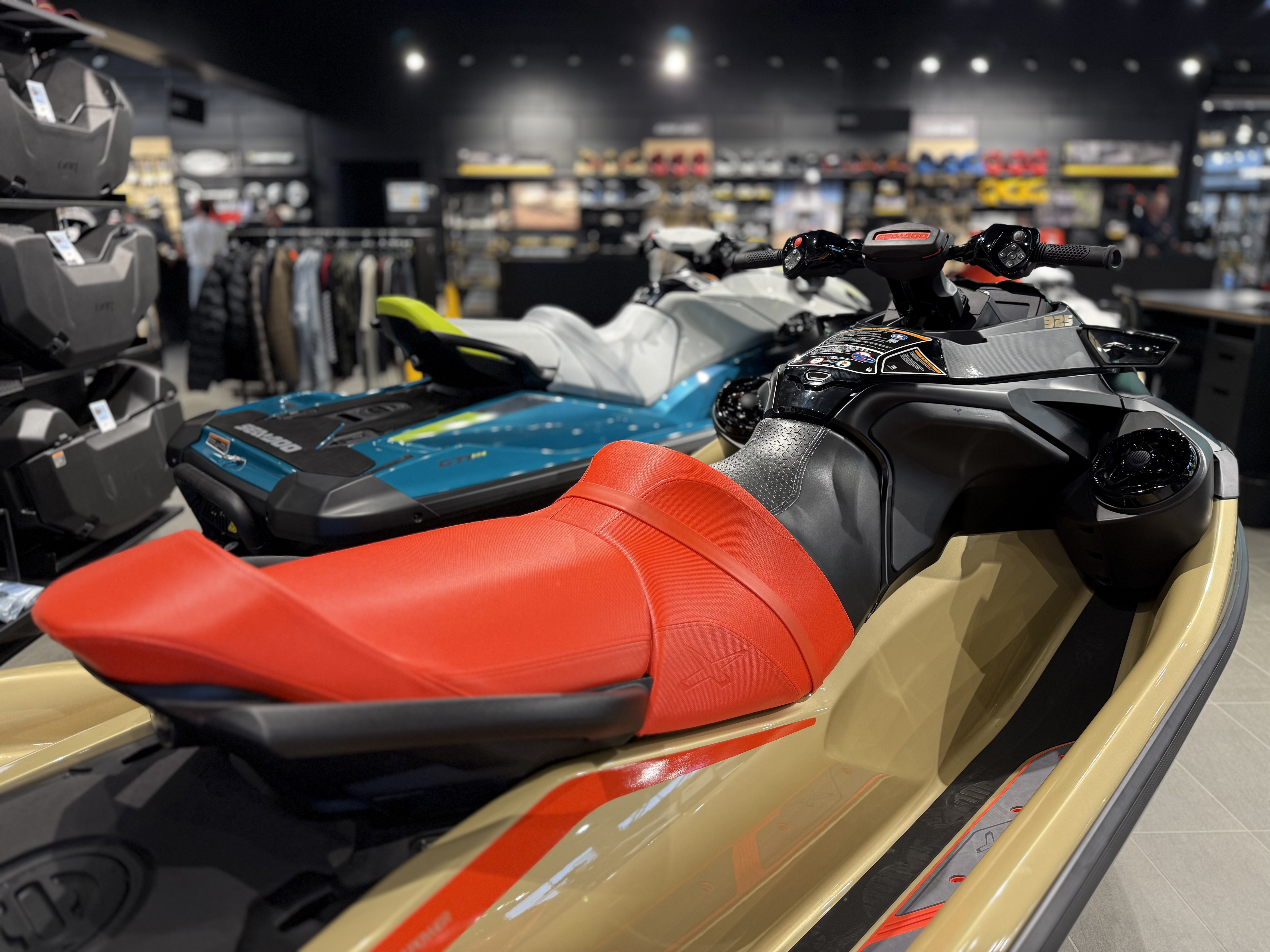 2025 Sea-Doo RXT-X 325 - Photo 5