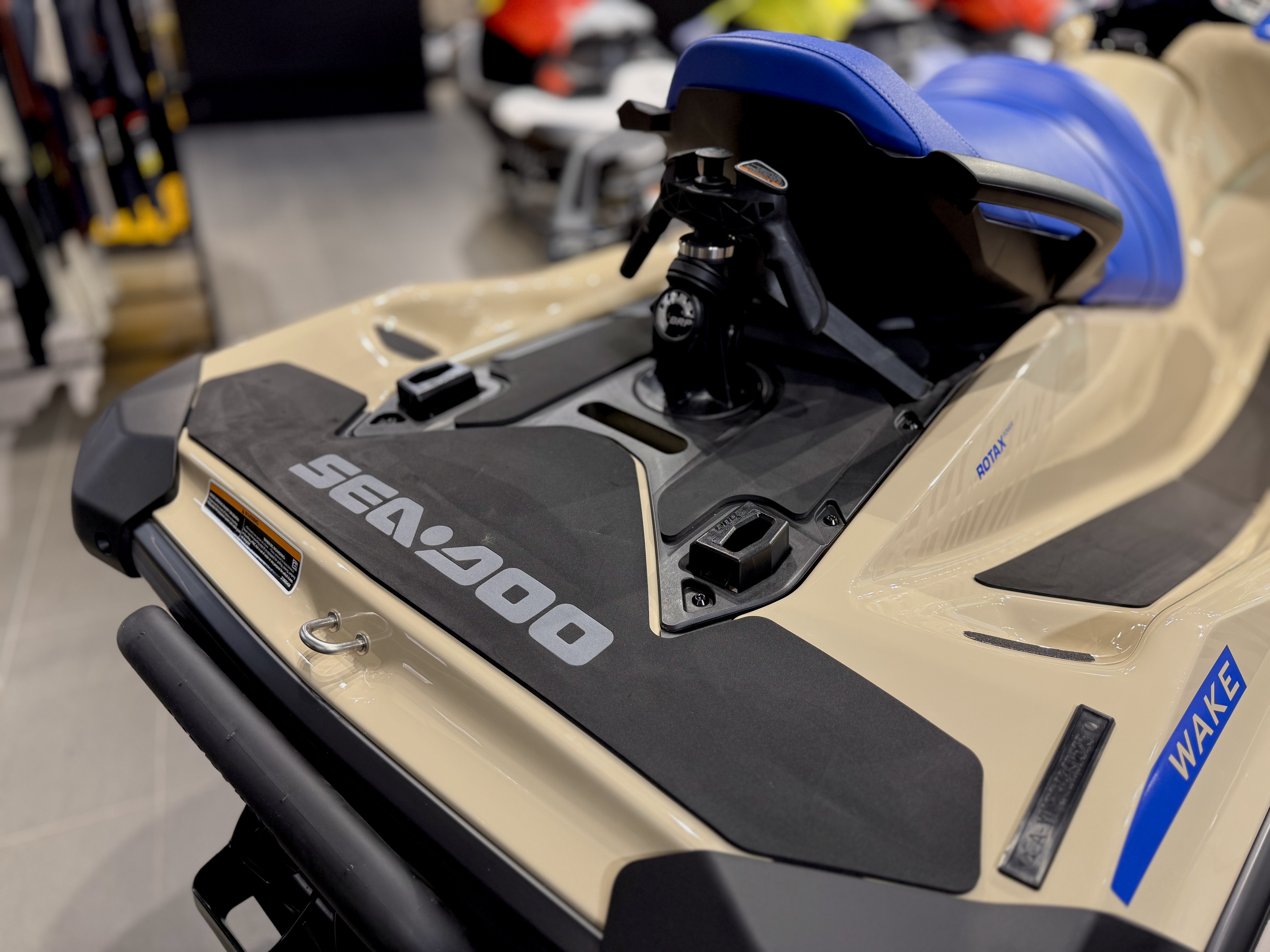2025 Sea-Doo Wake 170 - Photo 9