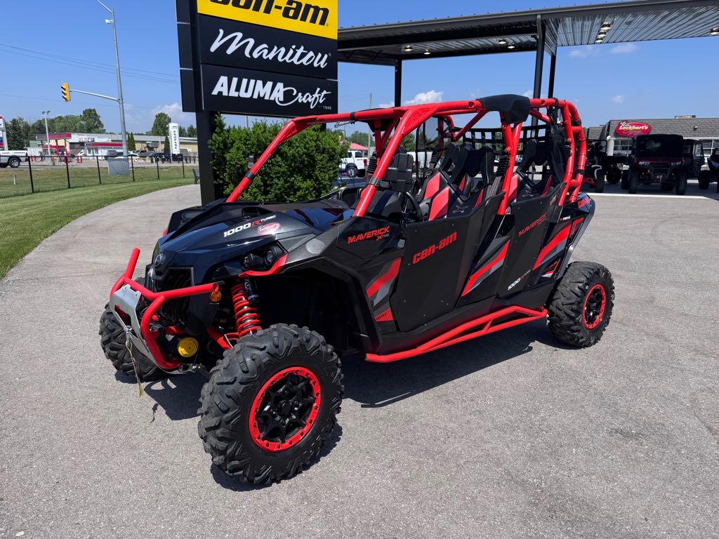 2017 Can-Am **DEAL OF THE WEEK** Maverick MAX Xrs TURBO