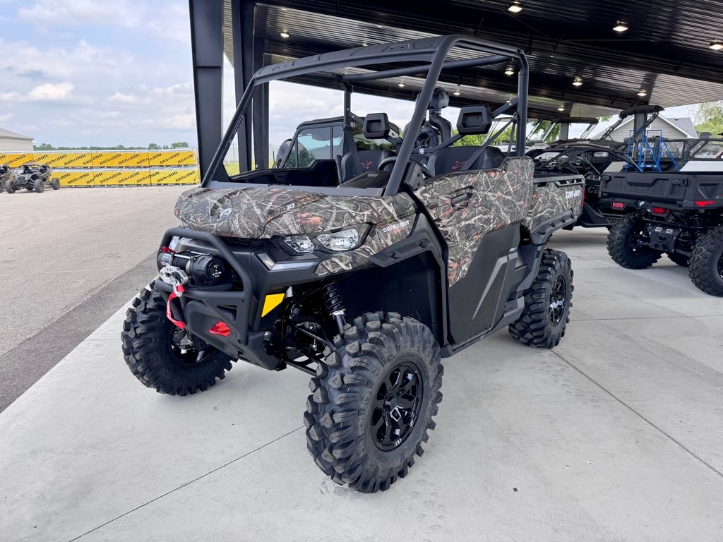2025 Can-Am Defender X mr HD10