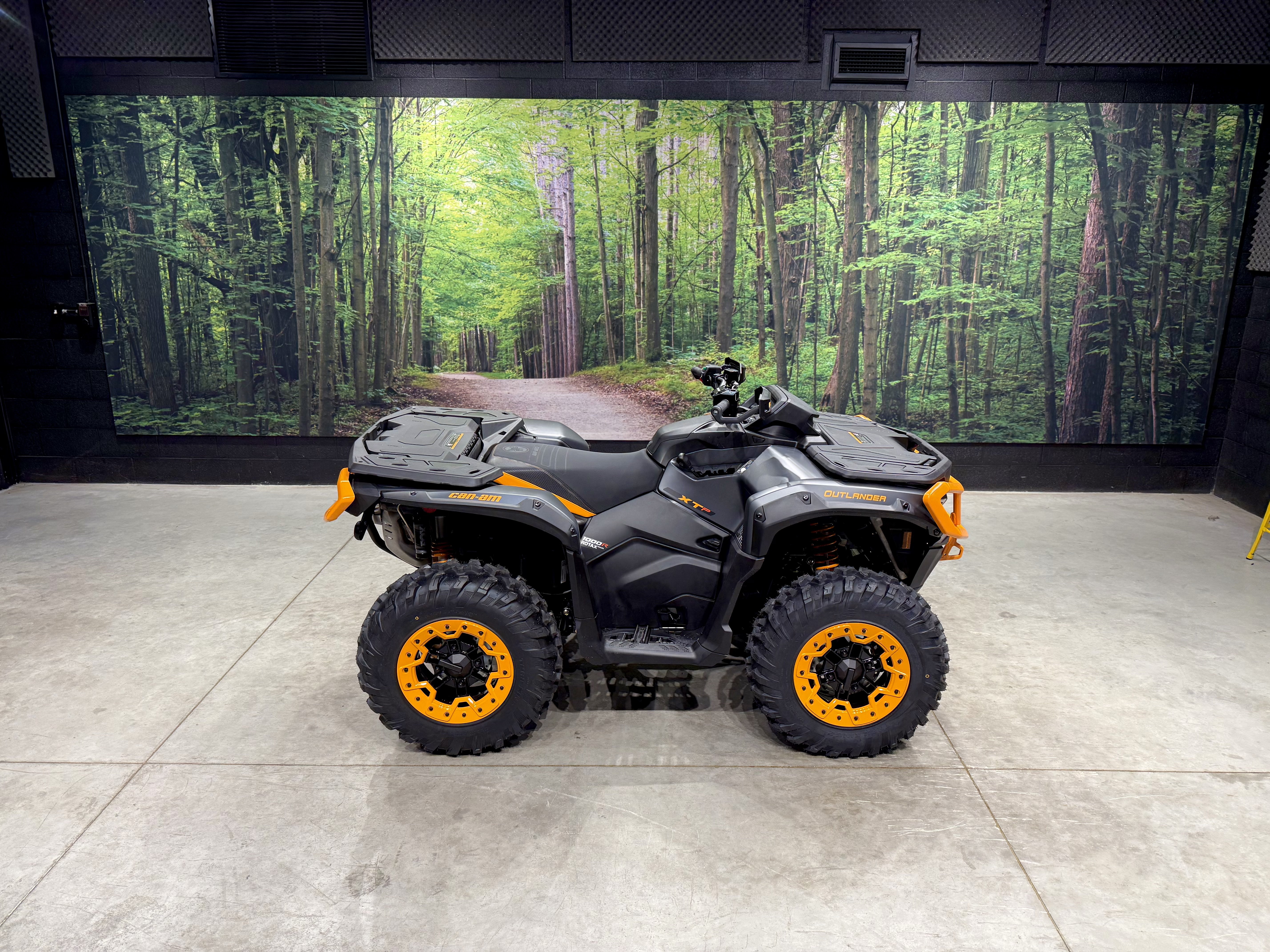 2026 Can-Am Outlander XT-P 1000R - Photo 4