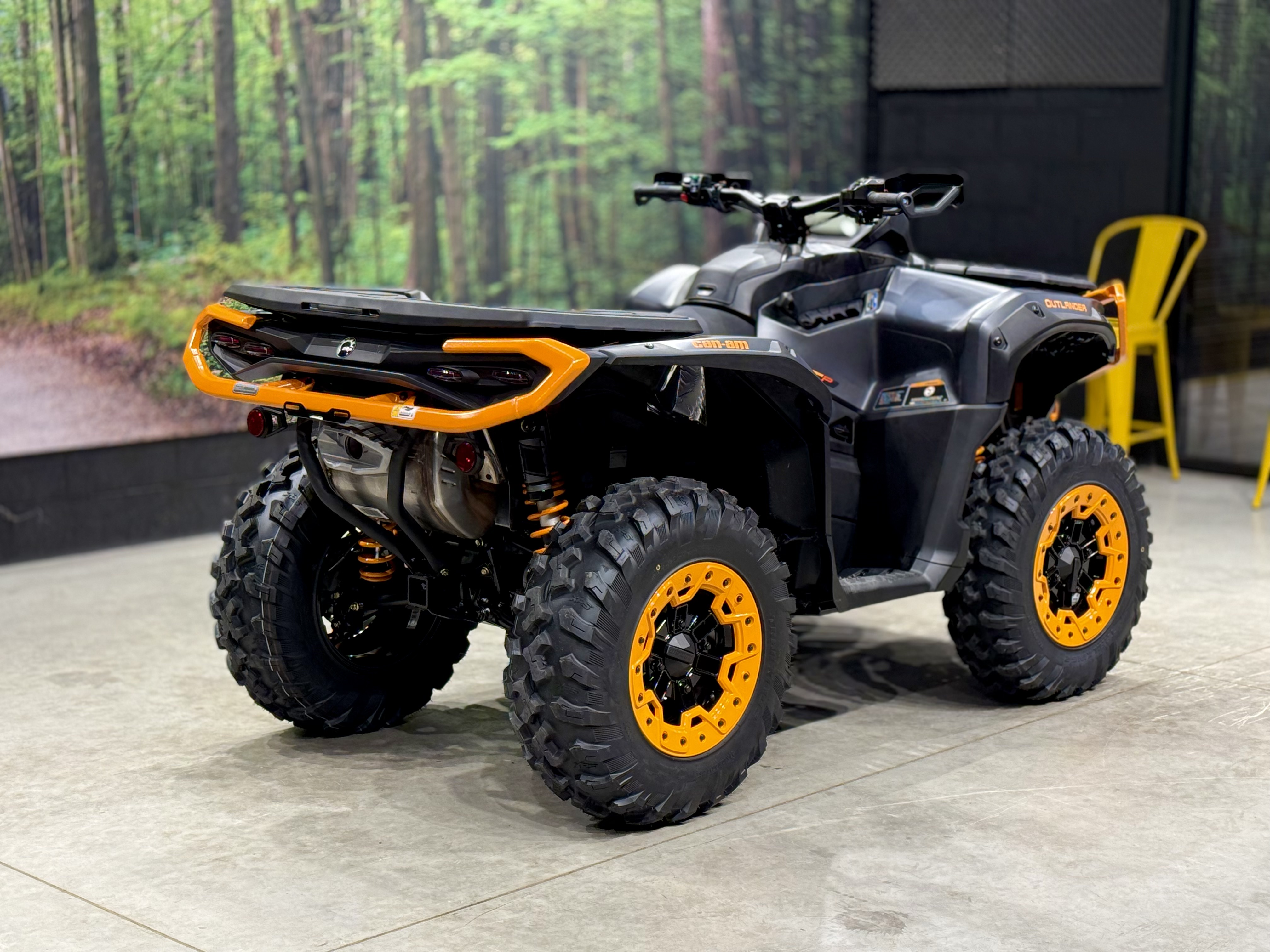 2026 Can-Am Outlander XT-P 1000R - Photo 6