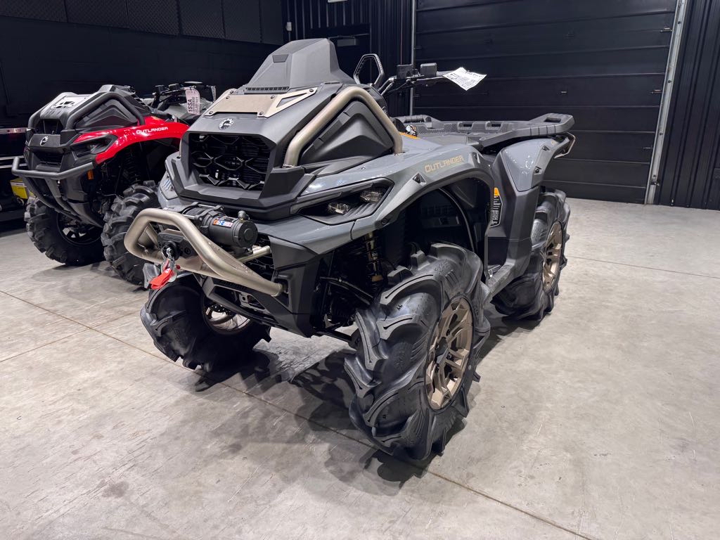 2026 Can-Am OUTLANDER XMR 1000R - Photo 18