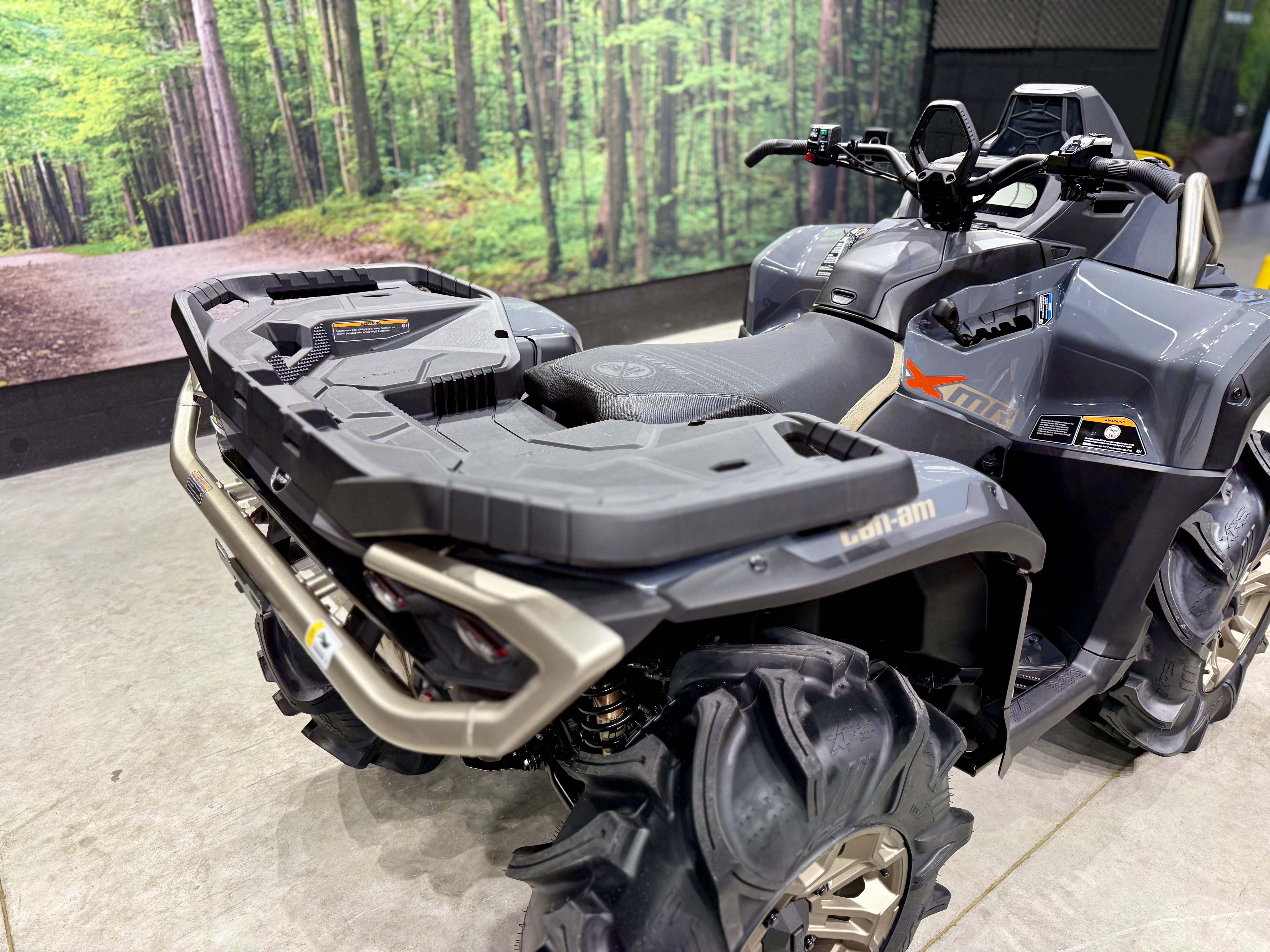 2026 Can-Am OUTLANDER XMR 1000R - Photo 11