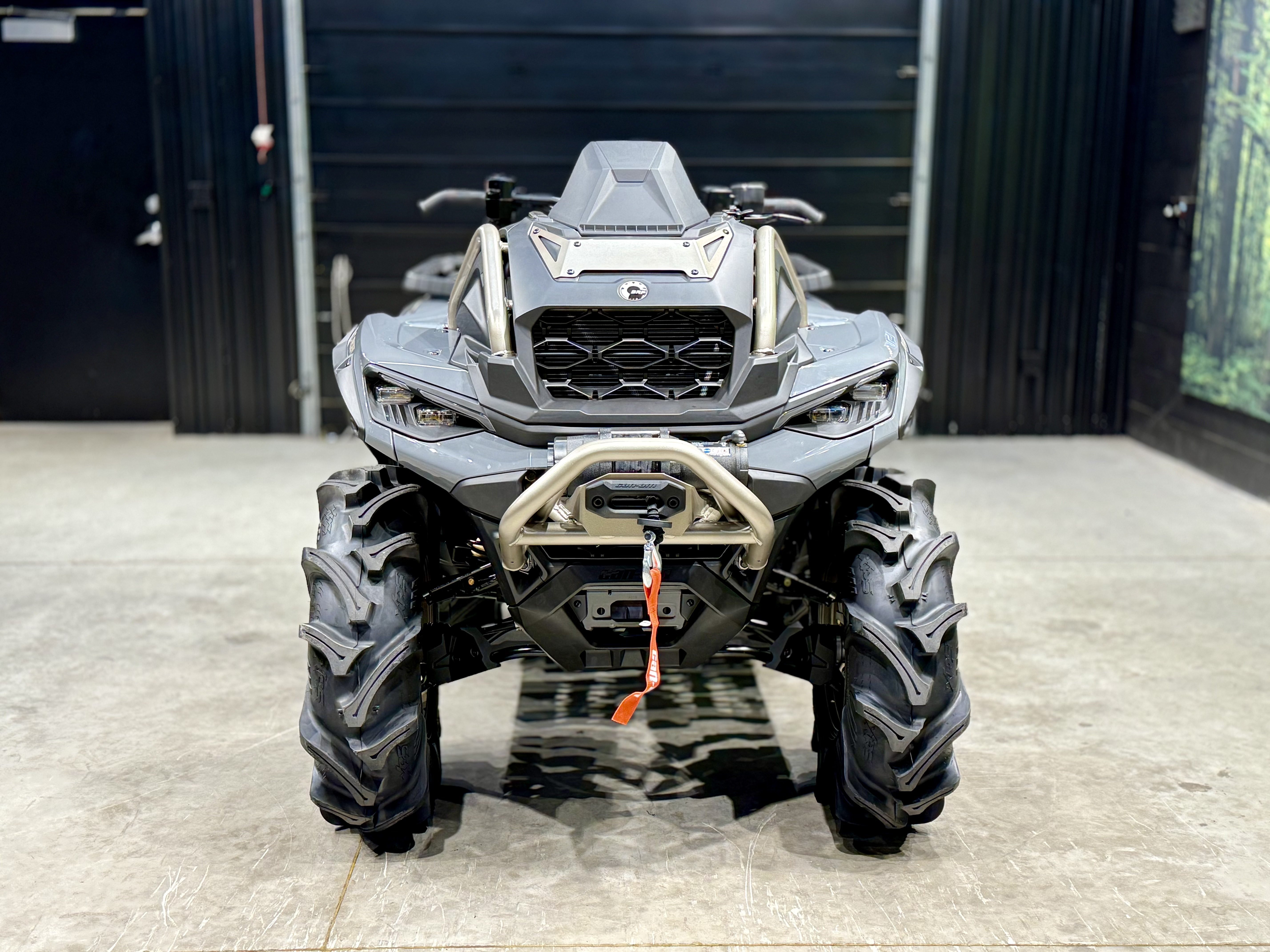 2026 Can-Am OUTLANDER XMR 1000R - Photo 6