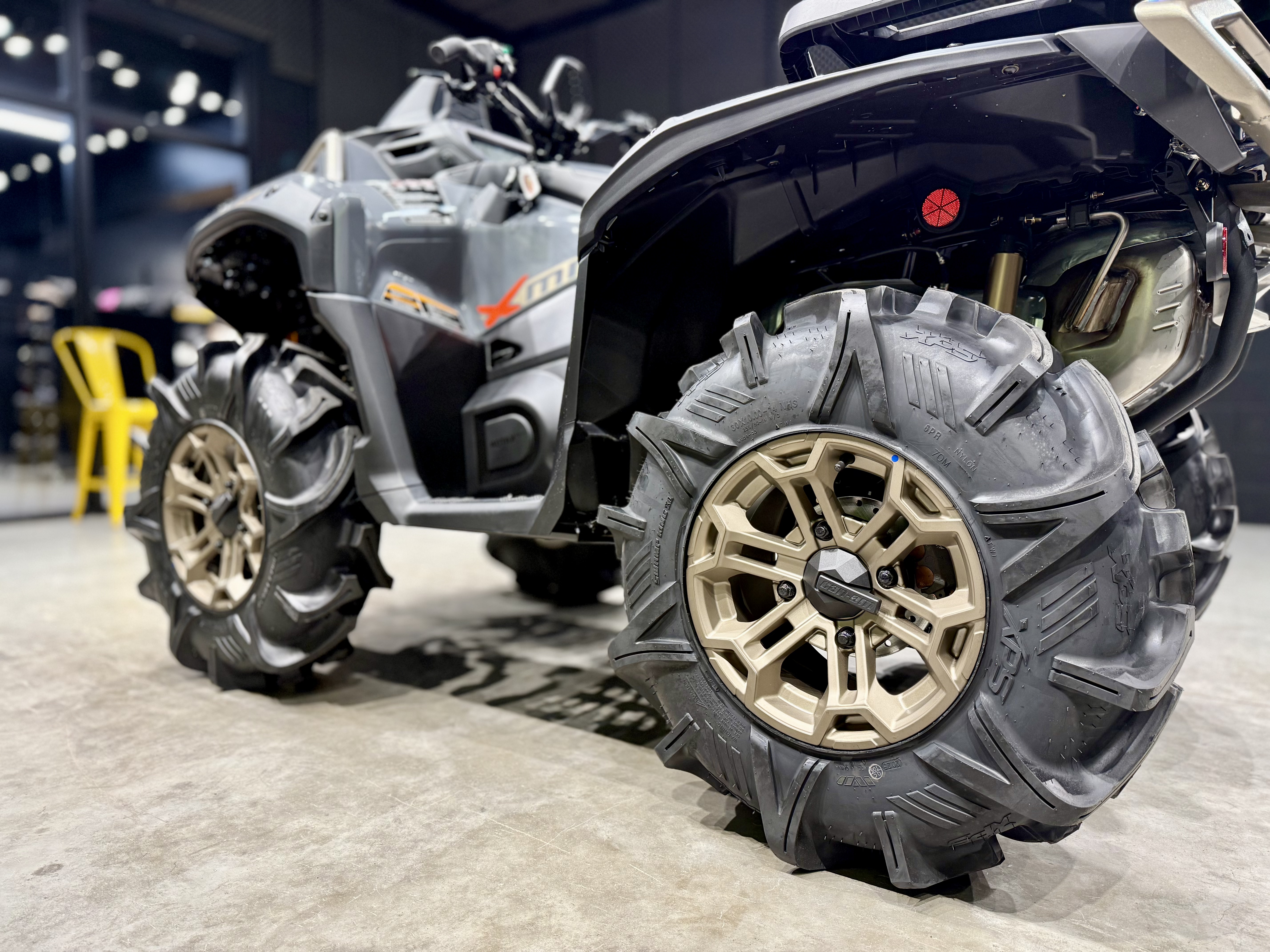 2026 Can-Am OUTLANDER XMR 1000R - Photo 14