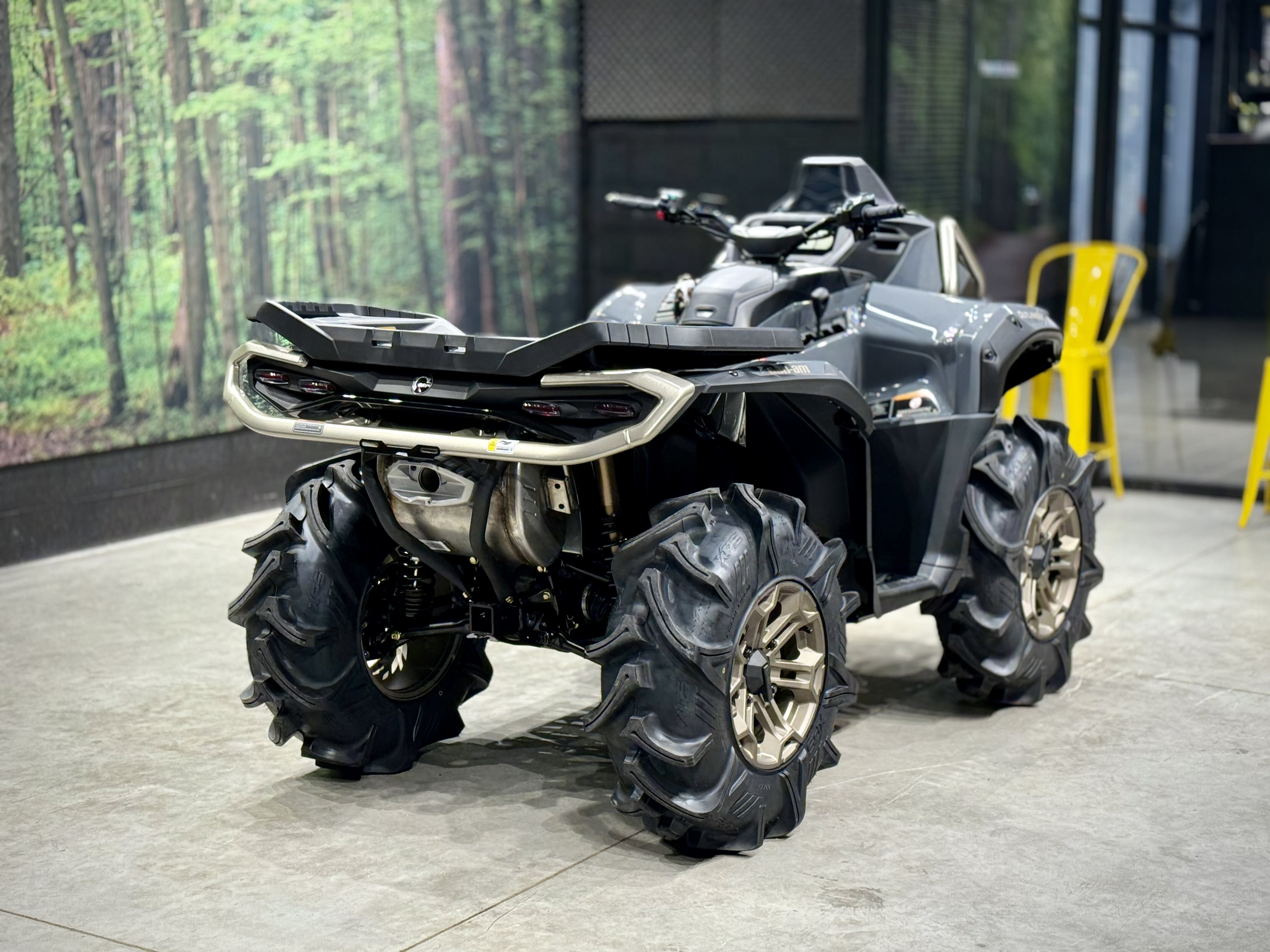 2026 Can-Am OUTLANDER XMR 850 - Photo 6